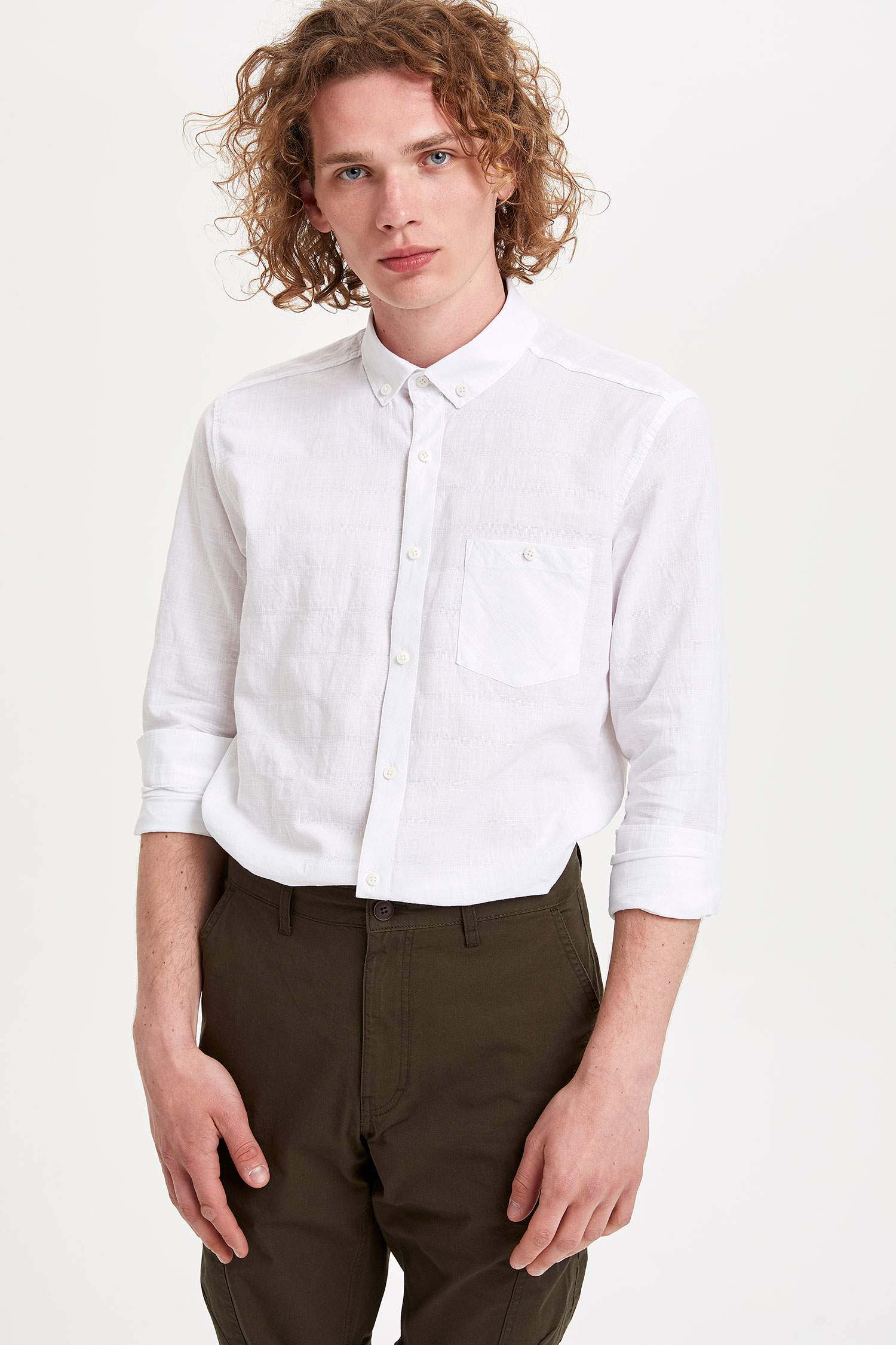 Defacto Çizgili Slim Fit Gömlek. 1 Defacto Çizgili Slim Fit Gömlek. 1