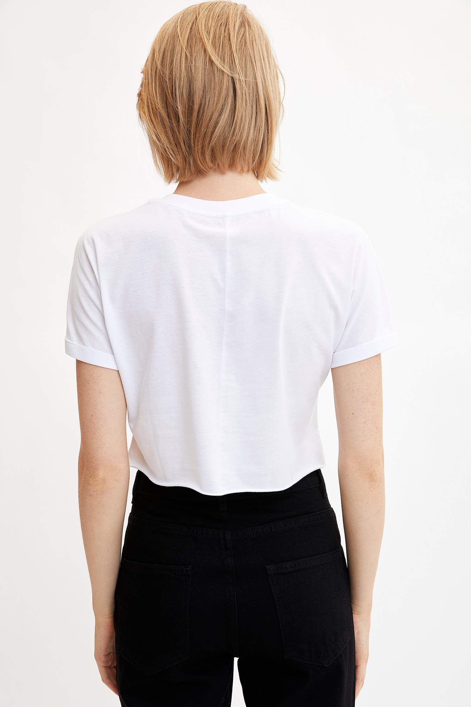 Defacto Kısa Kollu T-shirt. 5 Defacto Kısa Kollu T-shirt. 5