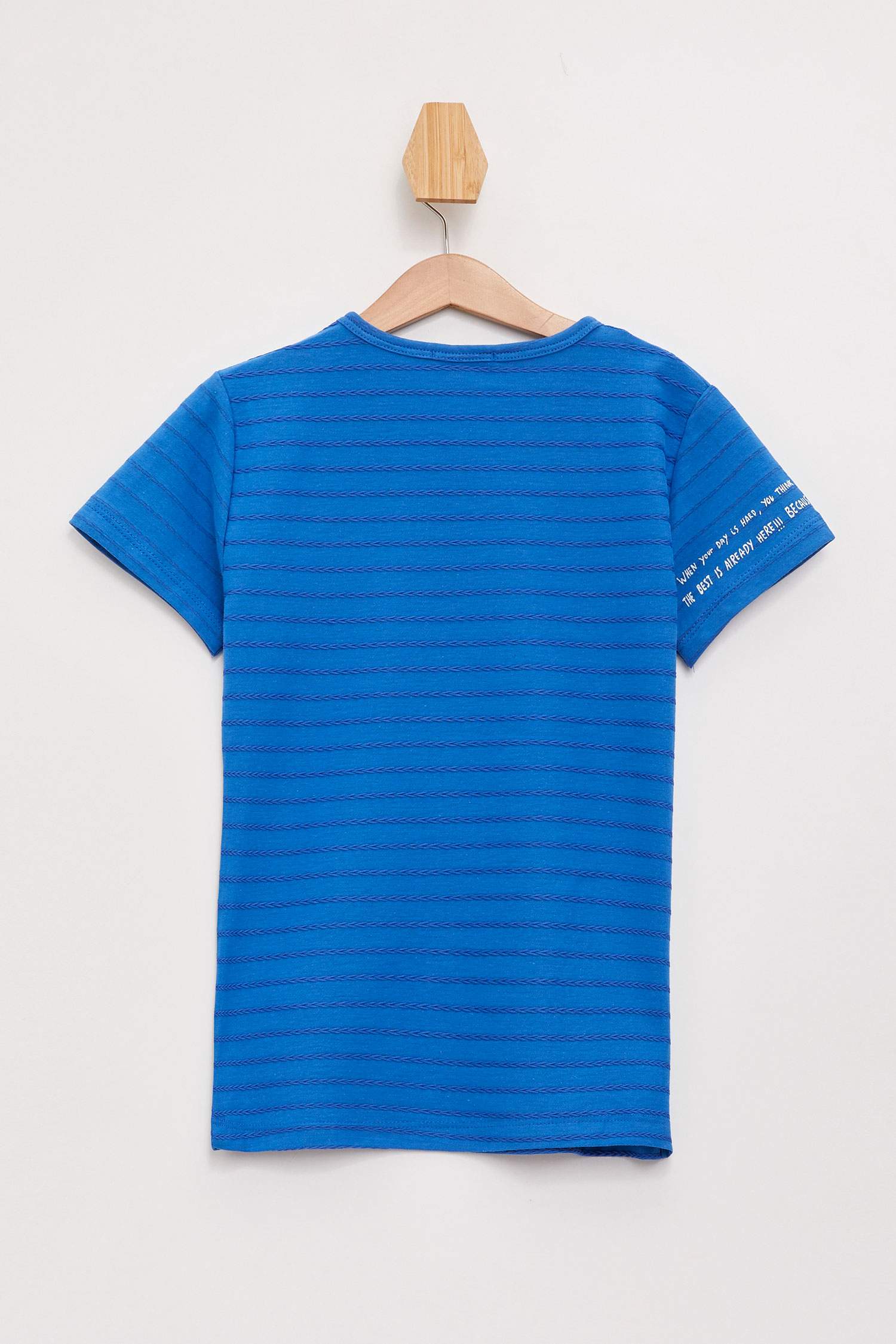 Defacto Baskılı Kısa Kollu T-shirt. 2 Defacto Baskılı Kısa Kollu T-shirt. 2