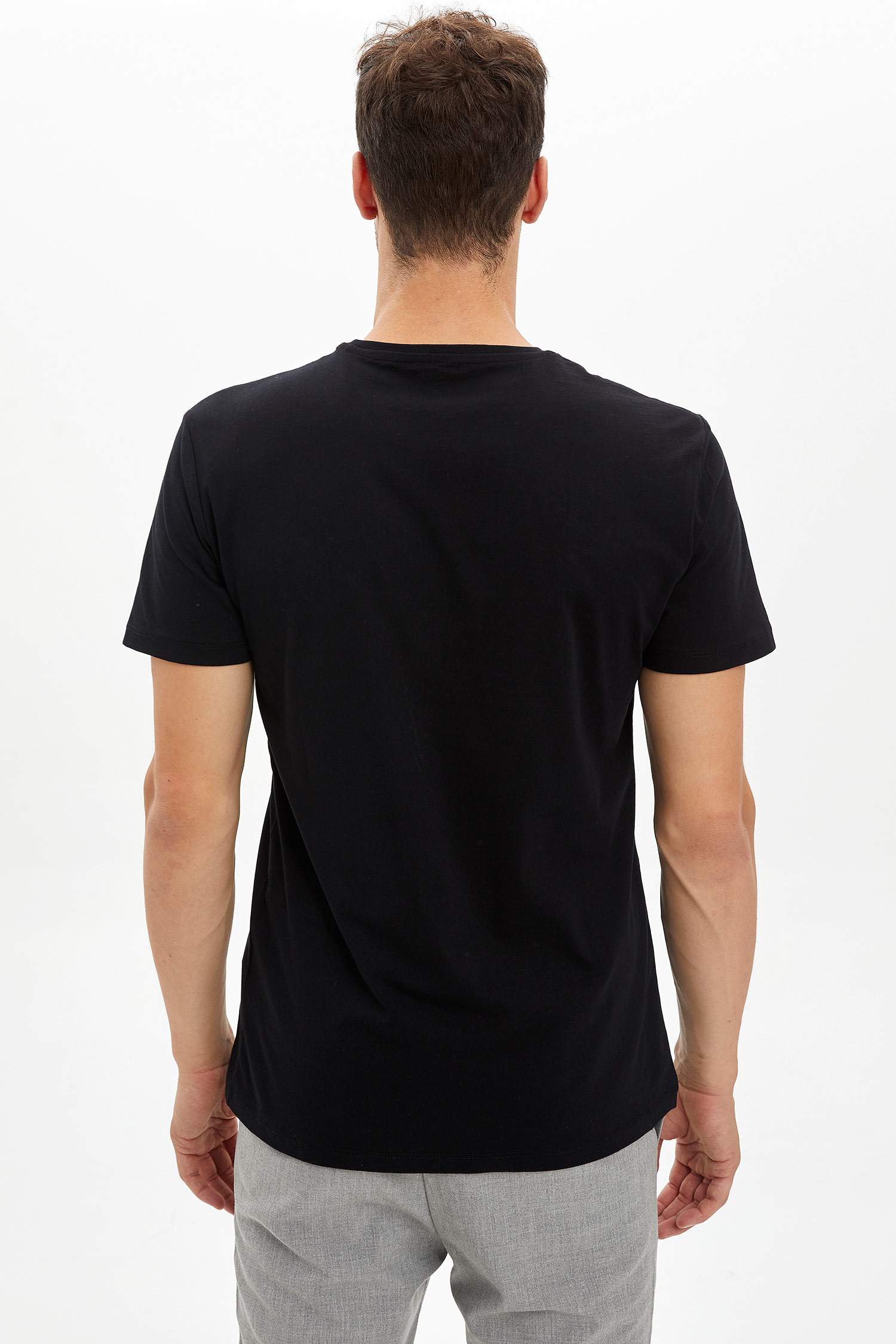 Defacto Baskılı Kısa Kollu Slim Fit T-shirt. 5 Defacto Baskılı Kısa Kollu Slim Fit T-shirt. 5