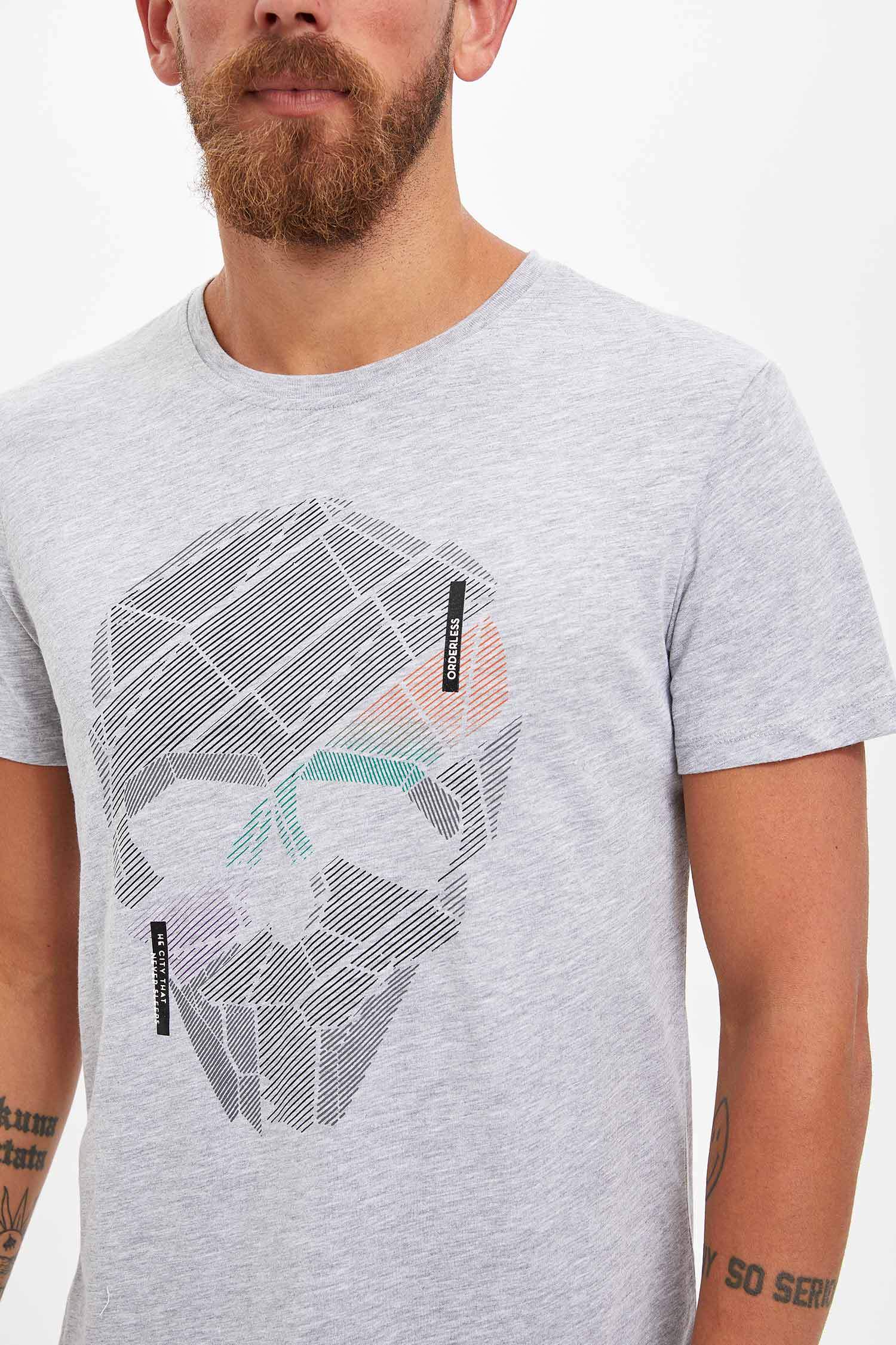 Defacto Baskılı Slim Fit T-shirt. 3 Defacto Baskılı Slim Fit T-shirt. 3