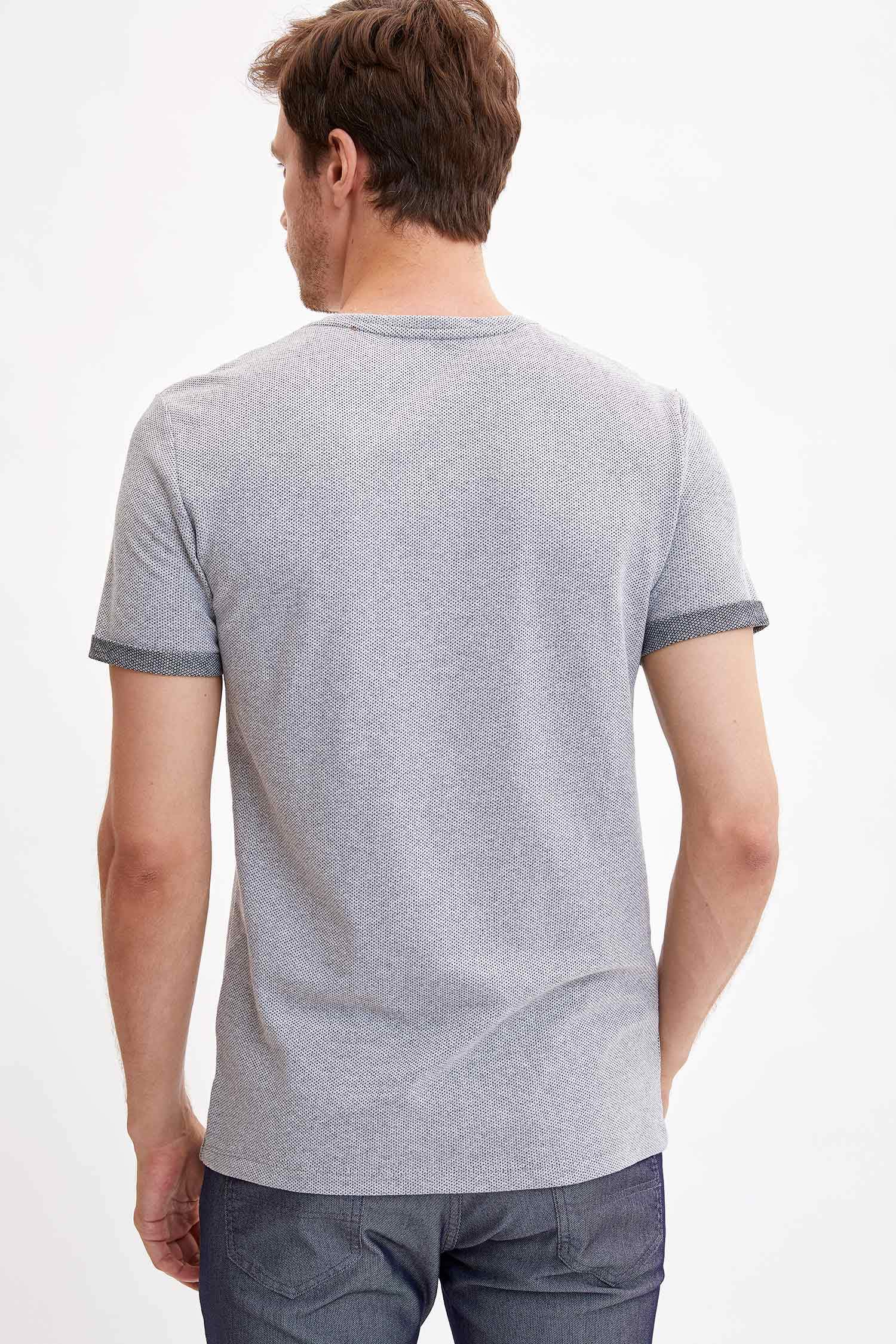 Defacto Kısa Kollu Slim Fit T-shirt. 5 Defacto Kısa Kollu Slim Fit T-shirt. 5