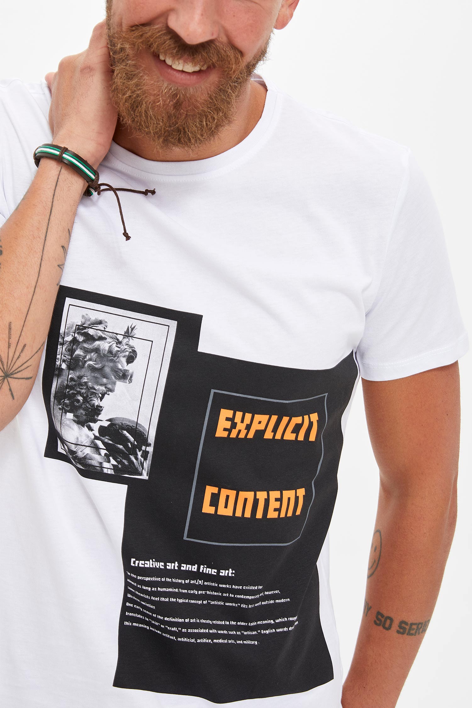 Defacto Baskılı Slim Fit T-shirt. 3 Defacto Baskılı Slim Fit T-shirt. 3