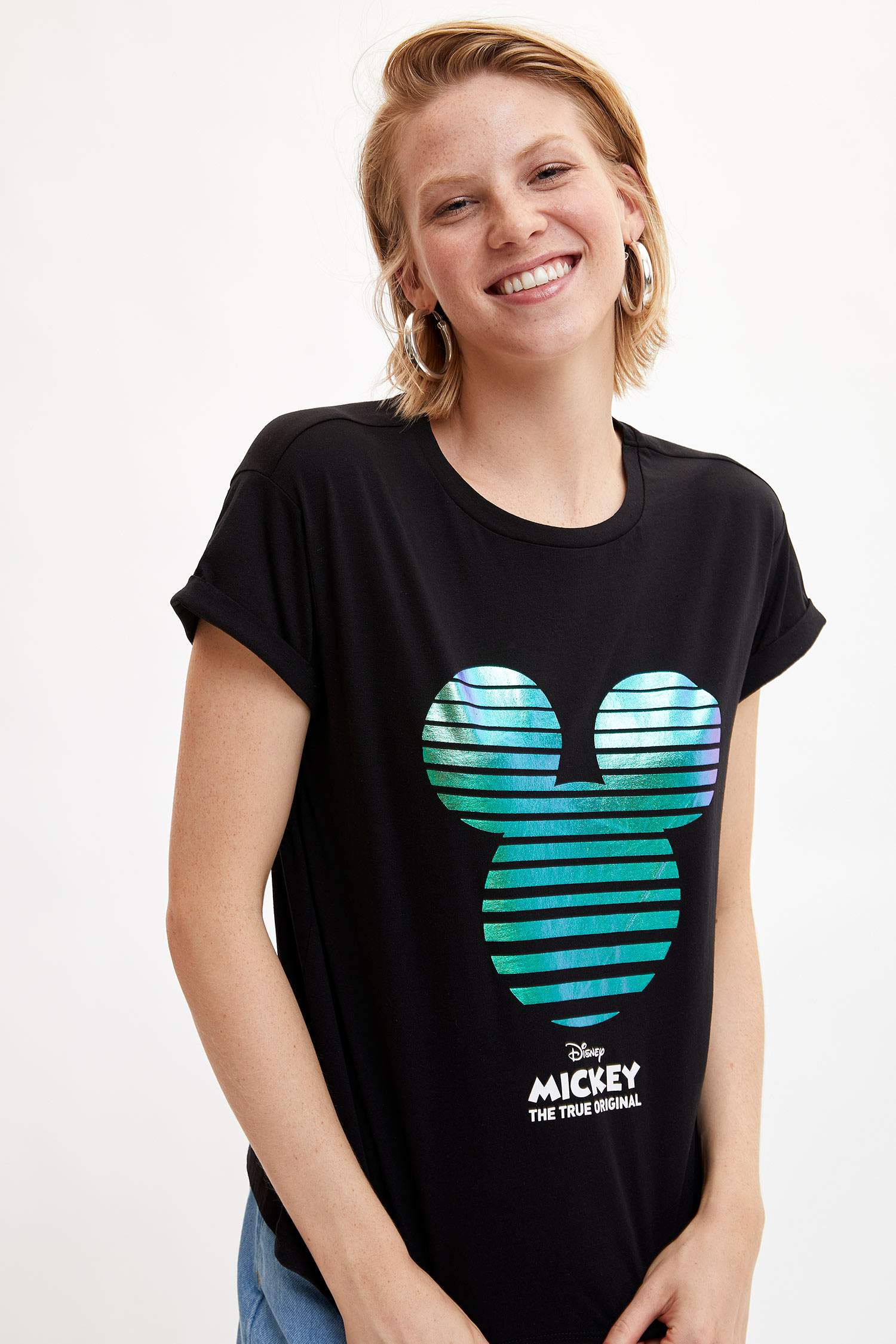 Defacto Mickey Mouse Lisanslı Kısa Kollu T-shirt. 1 Defacto Mickey Mouse Lisanslı Kısa Kollu T-shirt. 1