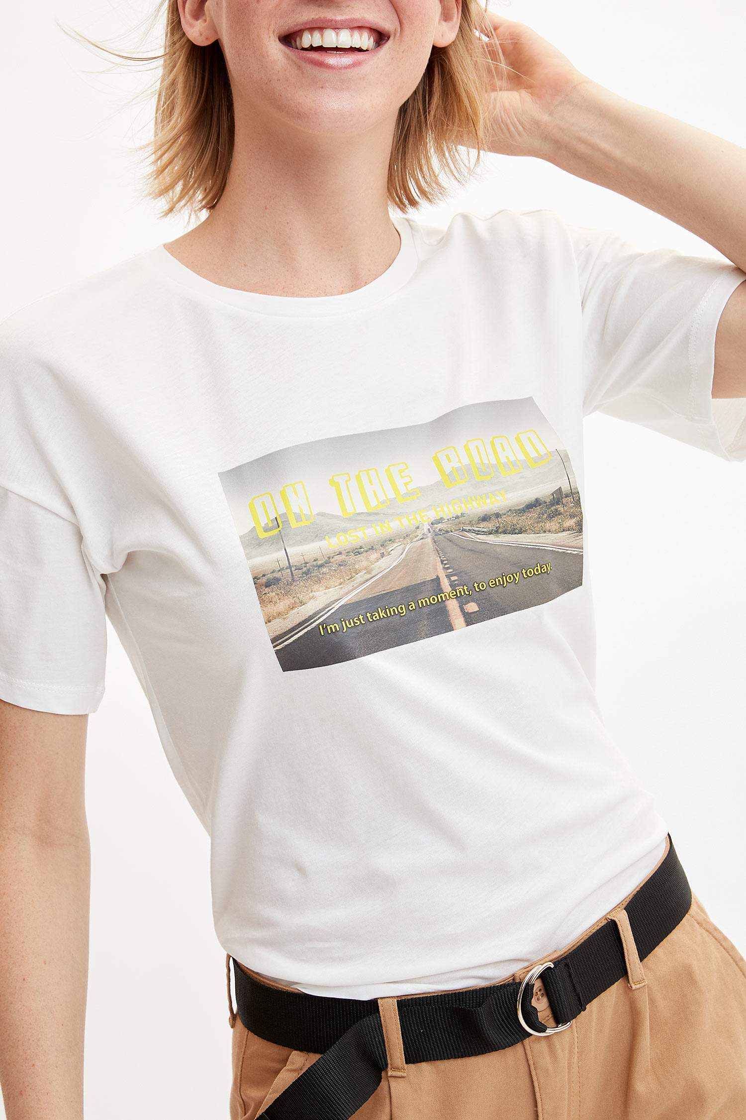 Defacto Baskılı Kısa Kollu T-shirt. 4 Defacto Baskılı Kısa Kollu T-shirt. 4