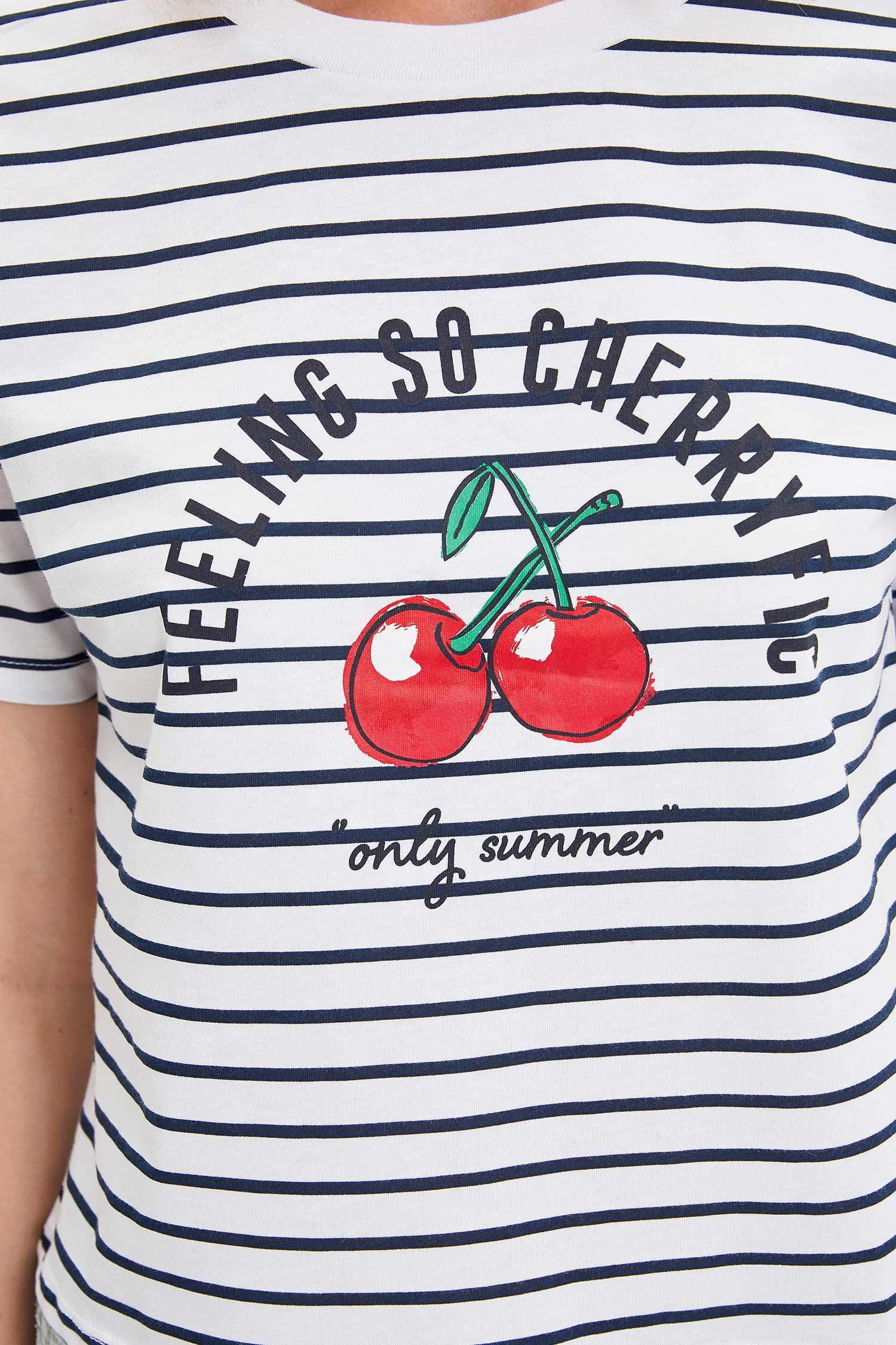 Defacto Baskılı Çizgili T-shirt. 4 Defacto Baskılı Çizgili T-shirt. 4
