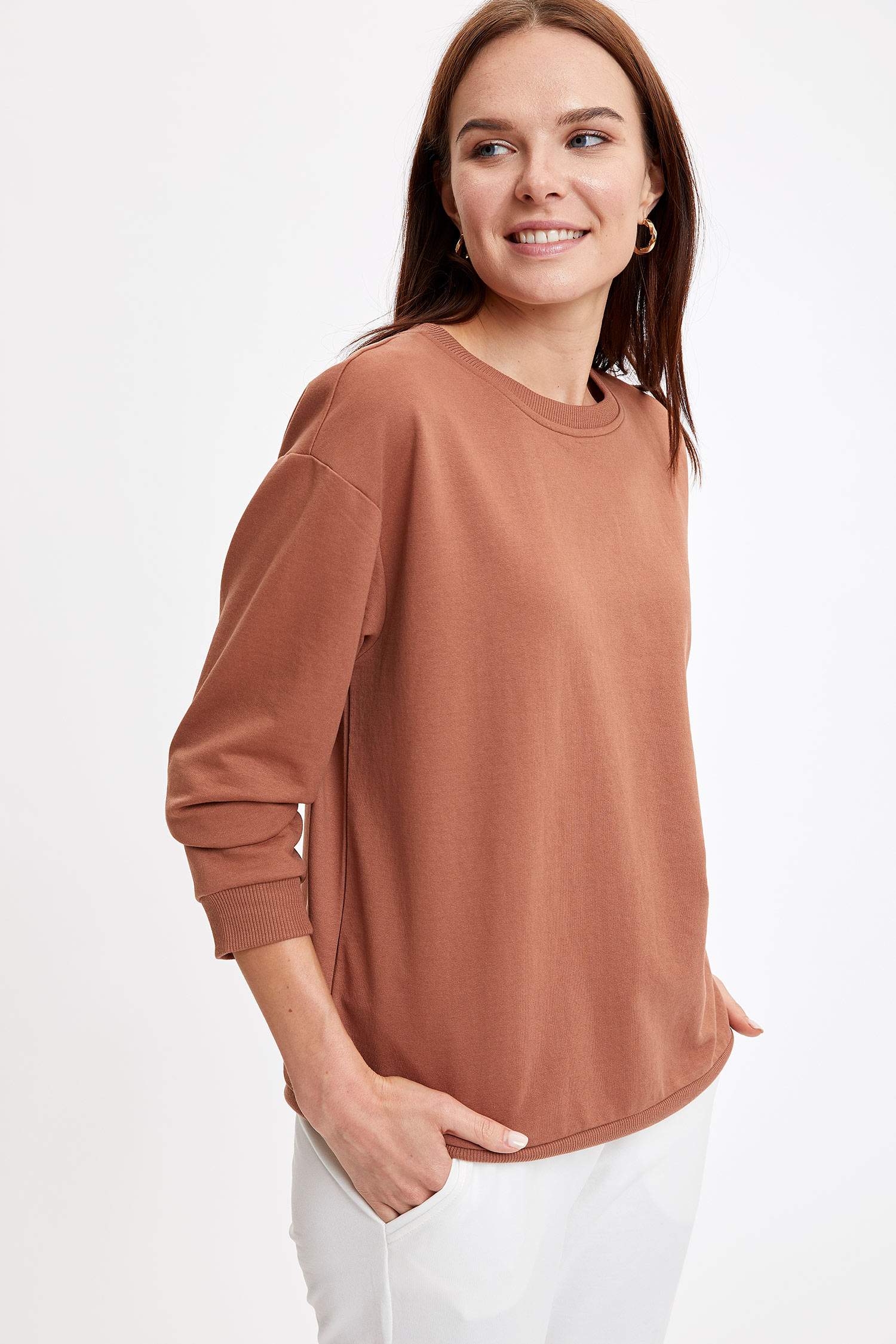 Regular Fit Bisiklet Yaka Basic Sweatshirt