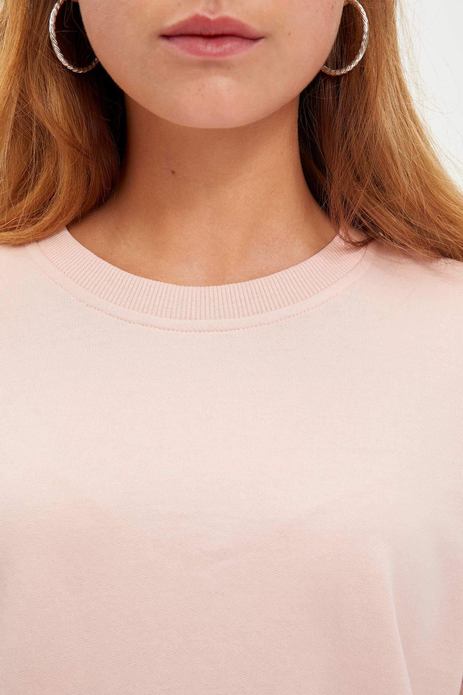 Basic Regular Fit Bisiklet Yaka Cepsiz Uzun Kollu Sweatshirt
