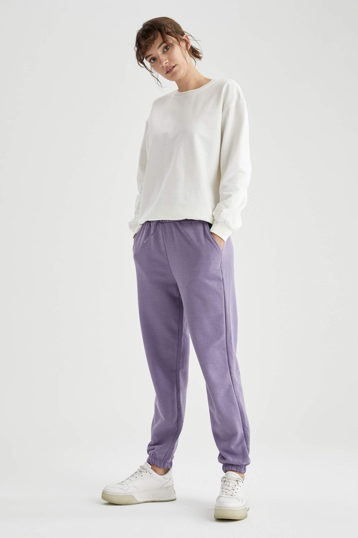 Regular Fit Bisiklet Yaka Basic Sweatshirt
