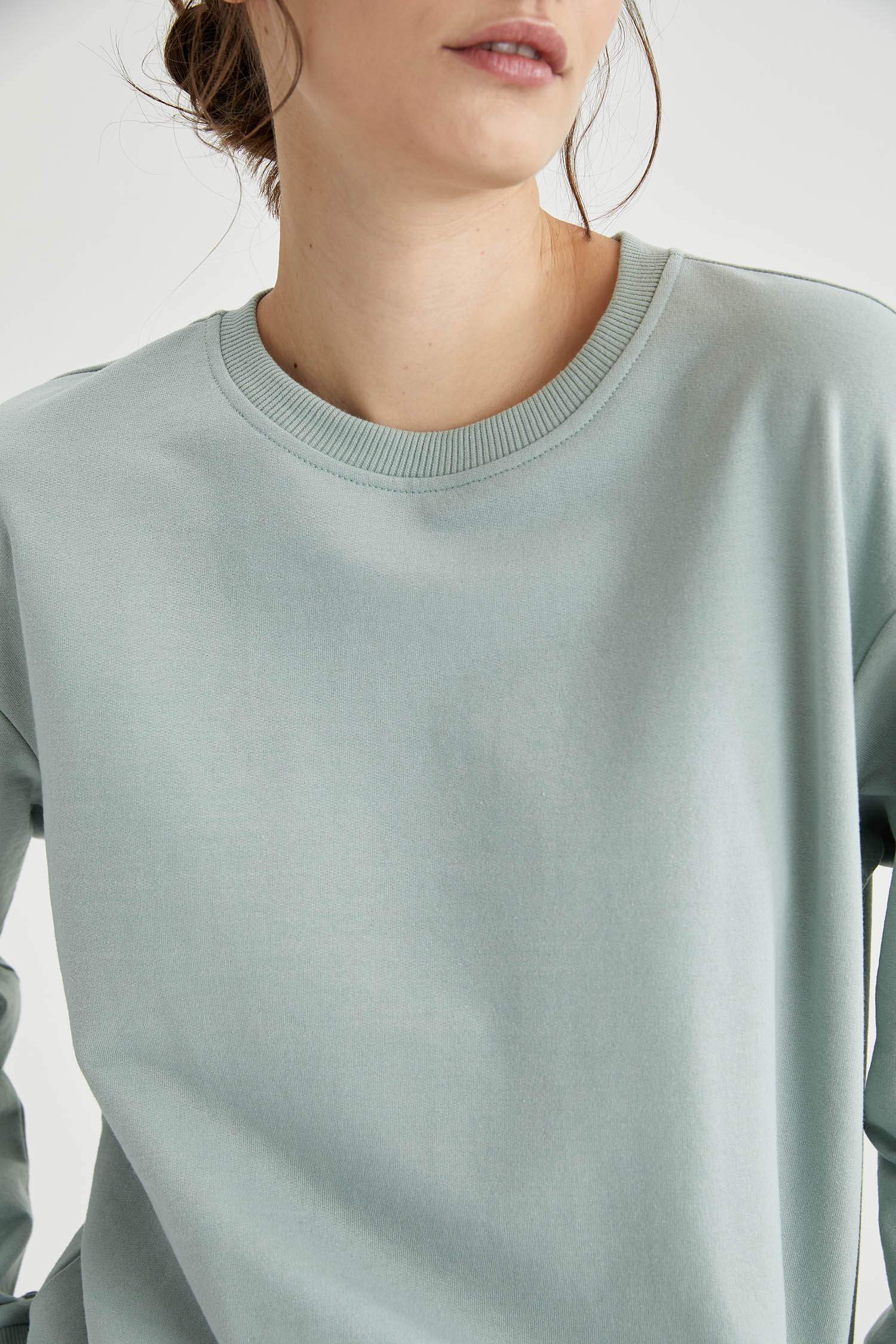 Basic Düşük Omuzlu Sweatshirt