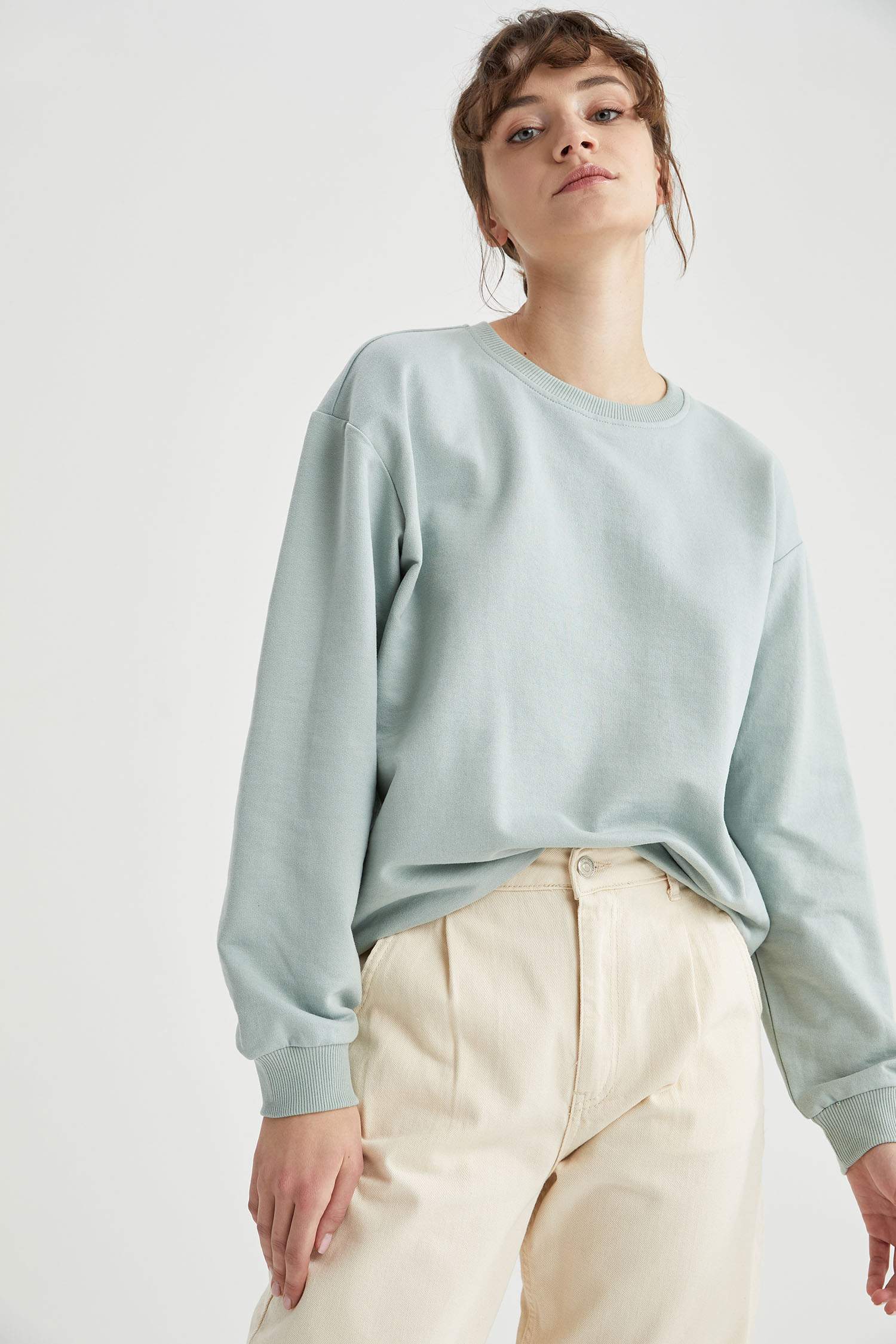 Basic Düşük Omuzlu Sweatshirt