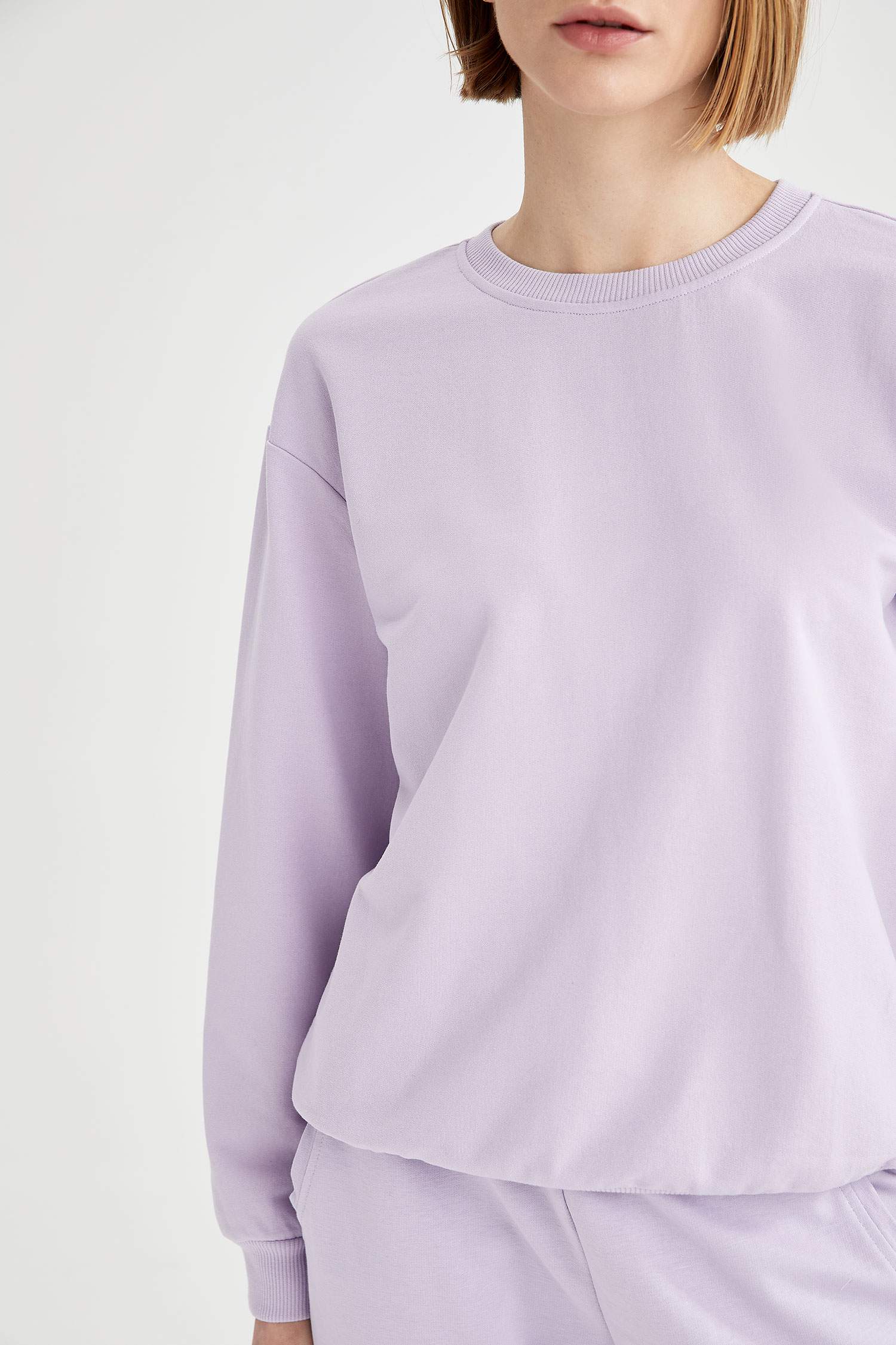 Regular Fit Bisiklet Yaka Basic Sweatshirt