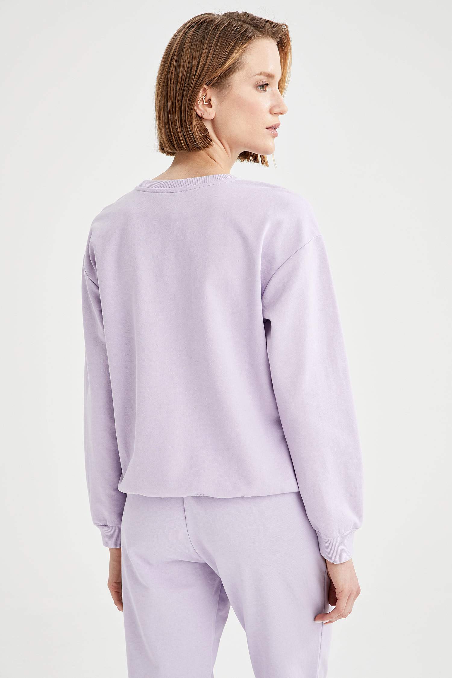 Regular Fit Bisiklet Yaka Basic Sweatshirt