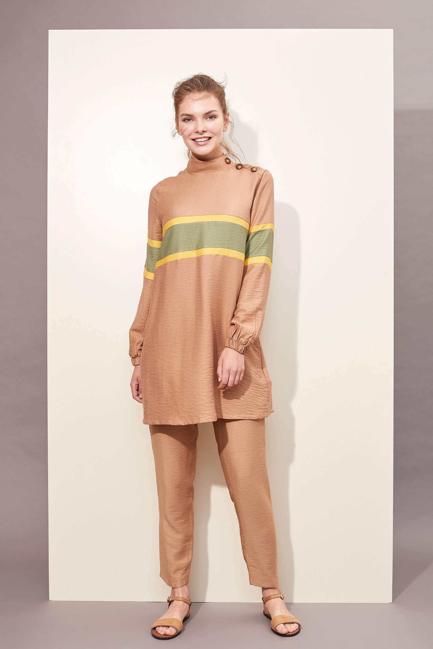 Defacto Dokuma Pantolon. 2 Defacto Dokuma Pantolon. 2