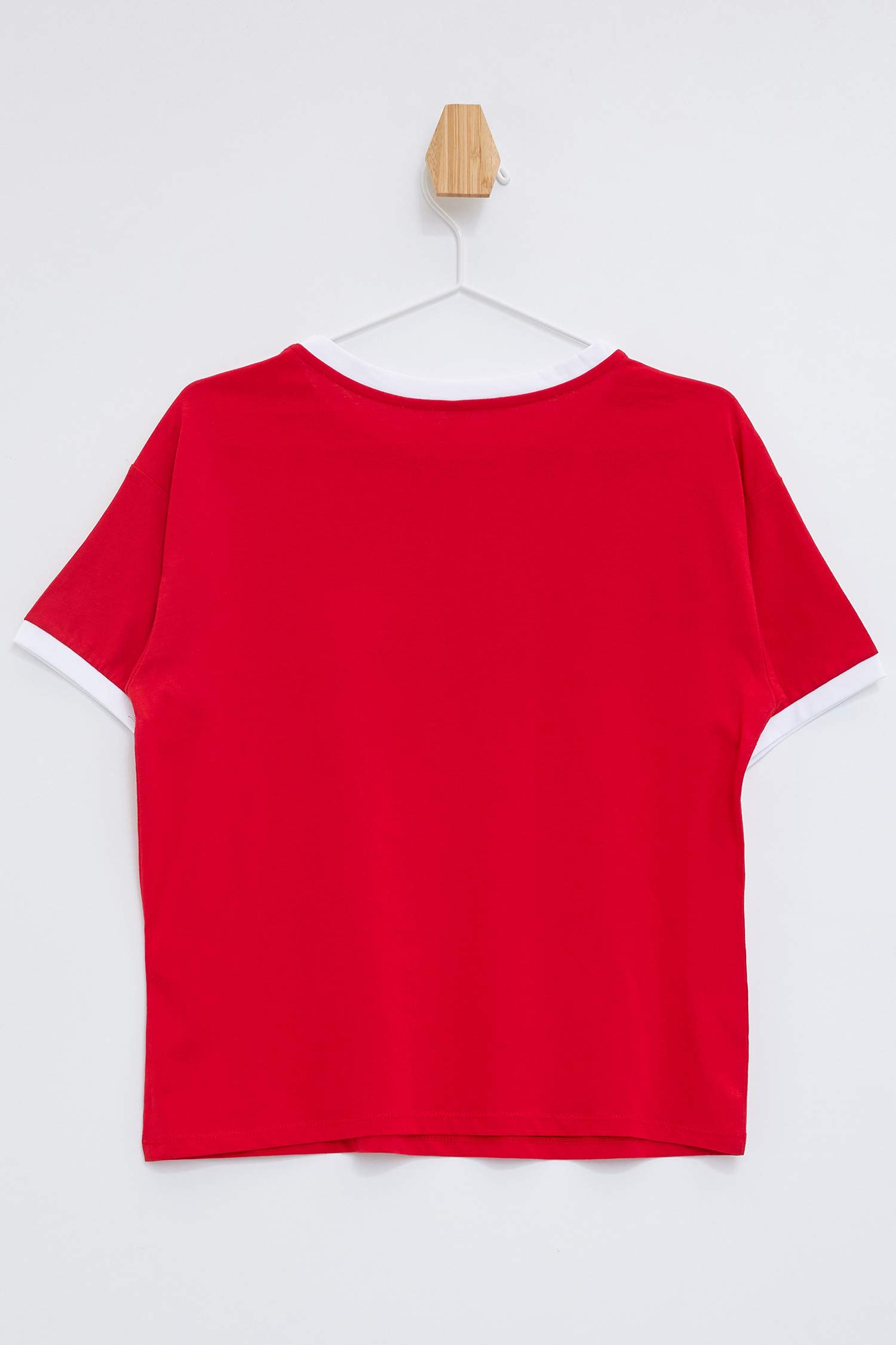 Defacto Yazı Baskılı Kısa Kollu T-shirt. 2 Defacto Yazı Baskılı Kısa Kollu T-shirt. 2