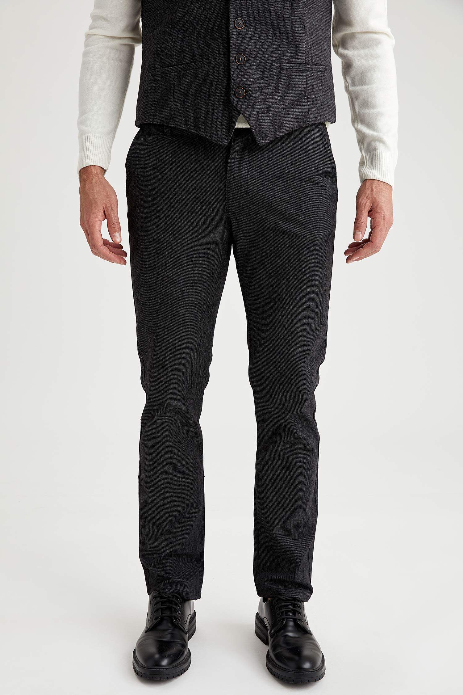 Regular Fit Basic Chino Pantolon