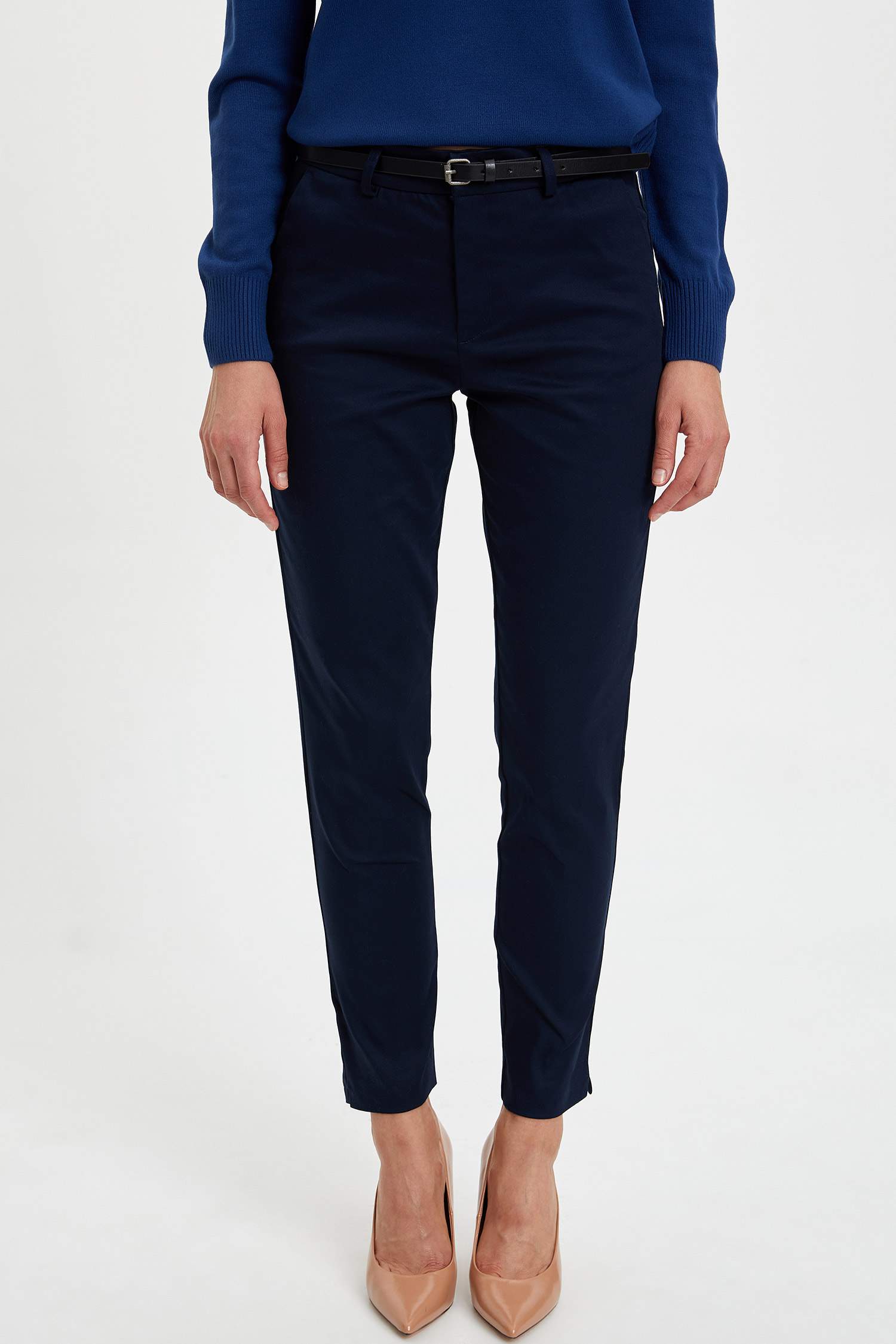 İnce Kemerli Slim Fit Dokuma Pantolon