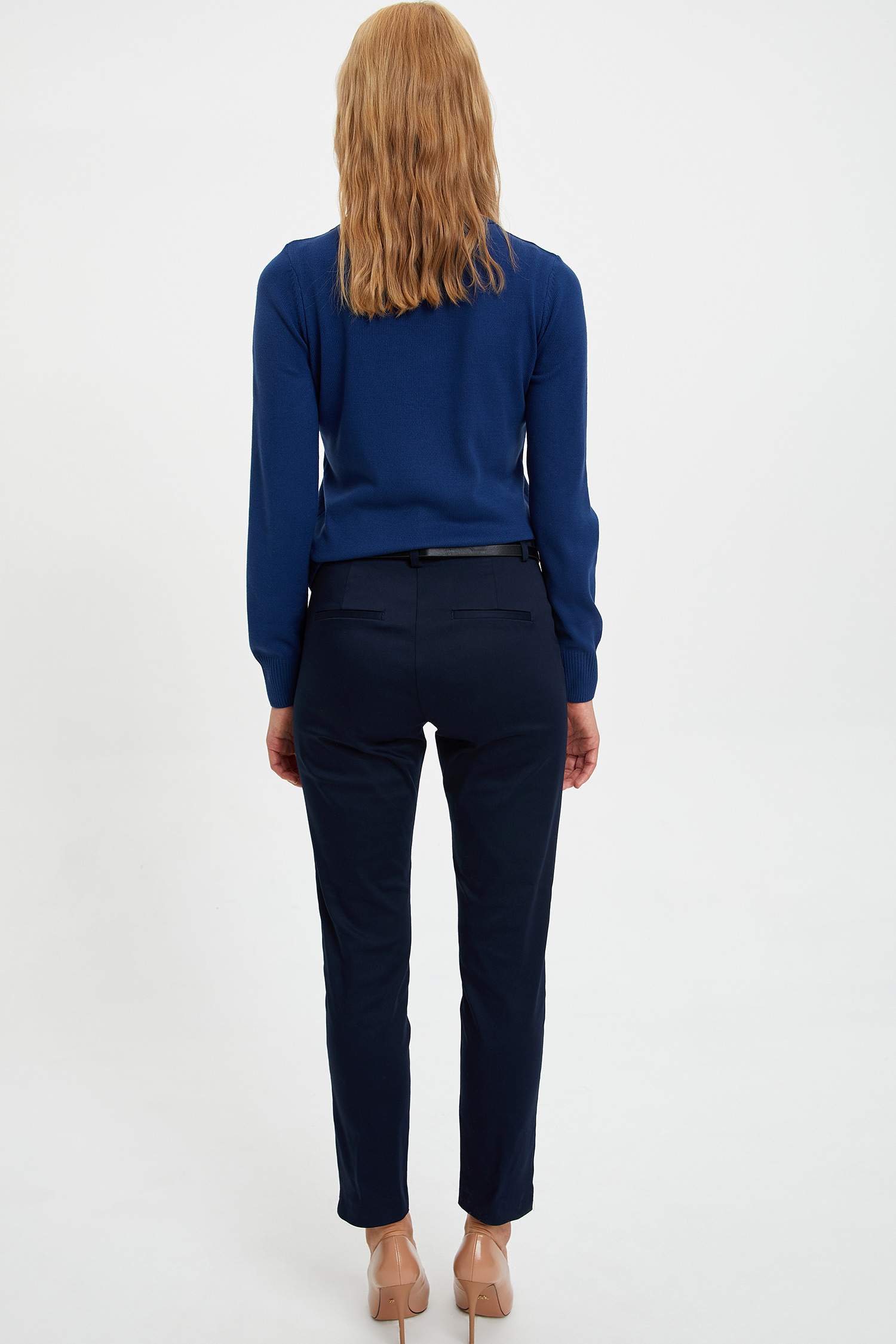 İnce Kemerli Slim Fit Dokuma Pantolon