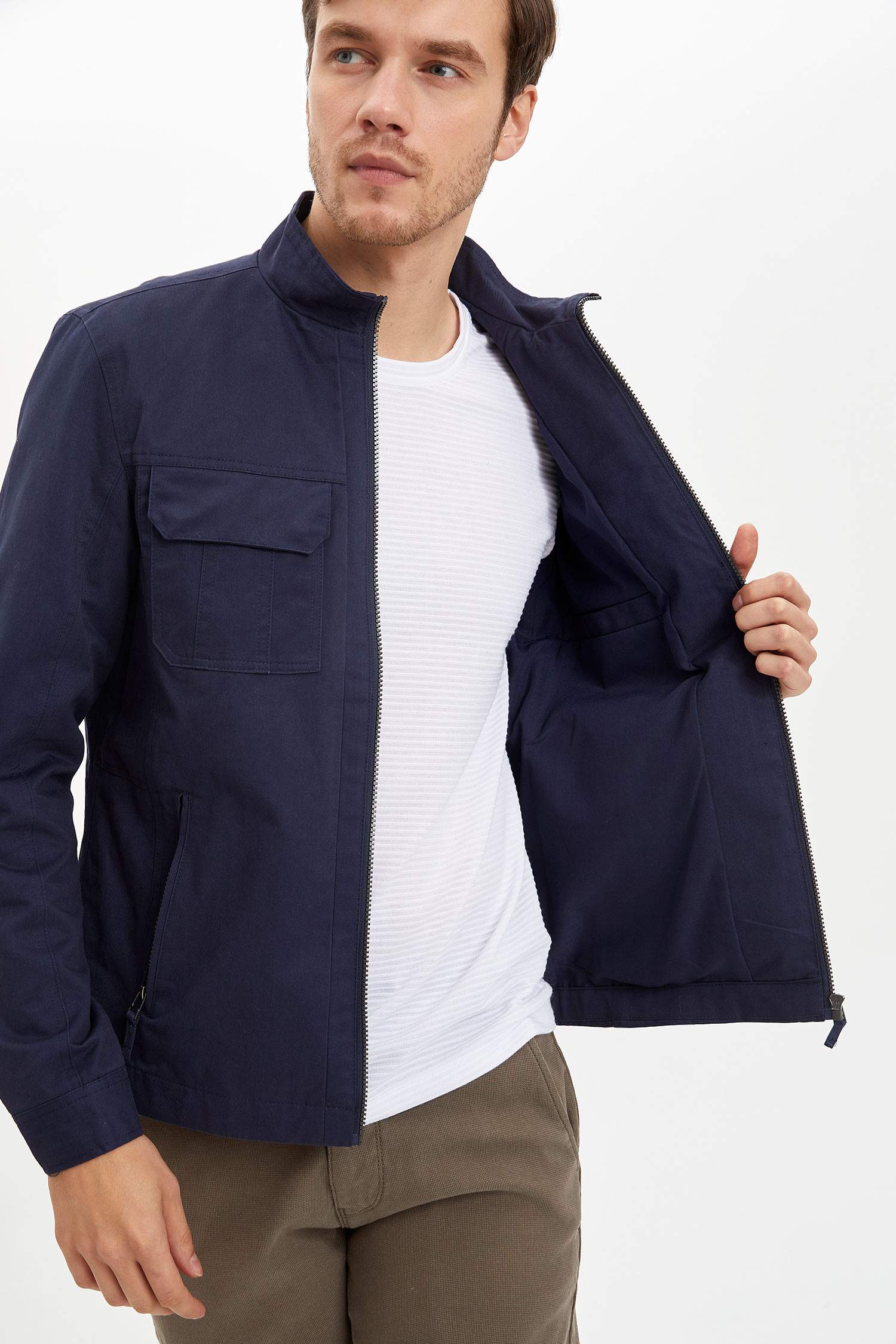 Regular Fit Mevsimlik İnce Pamuklu Mont