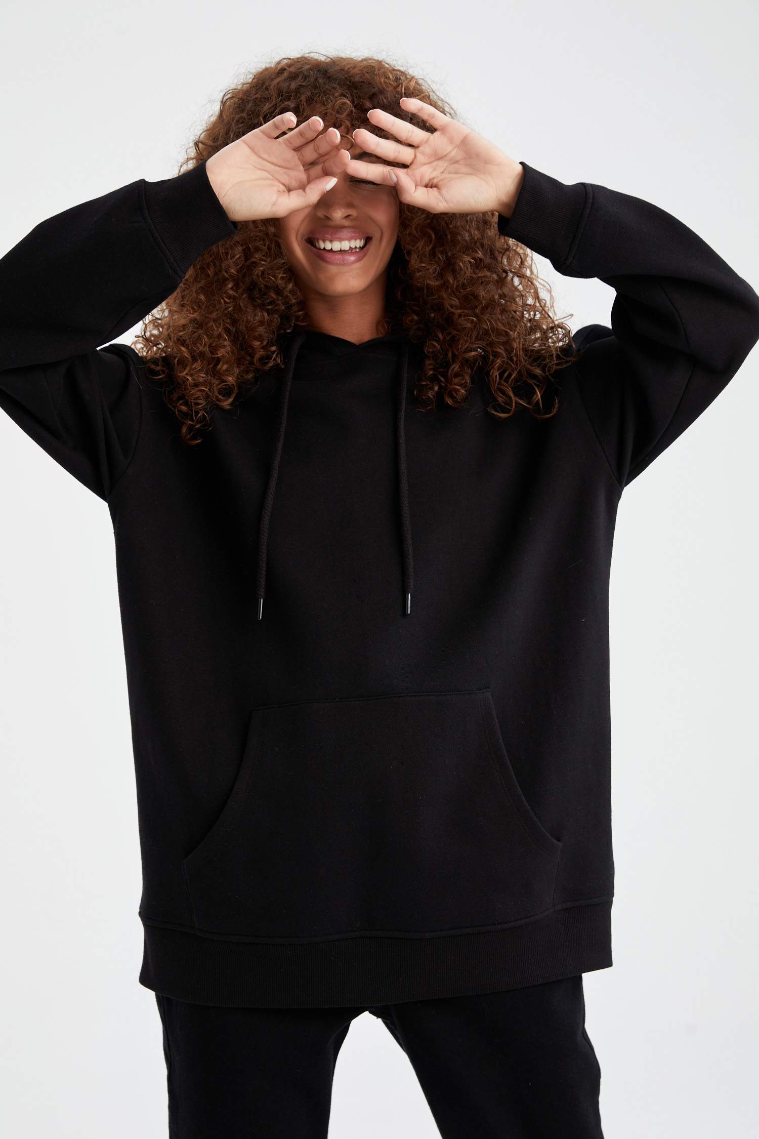 Loose Fit Kapüşonlu Cepli Uzun Kollu Sweatshirt