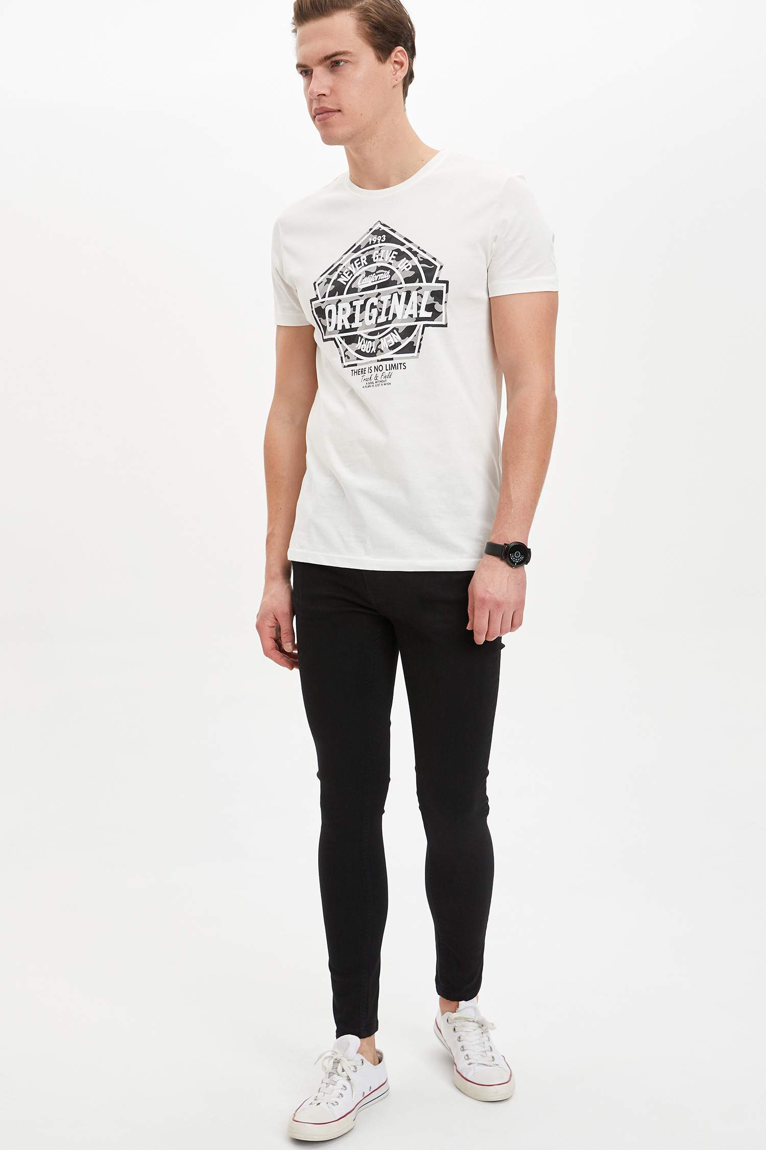 Baskılı Kısa Kollu Slim Fit Pamuklu Tişört