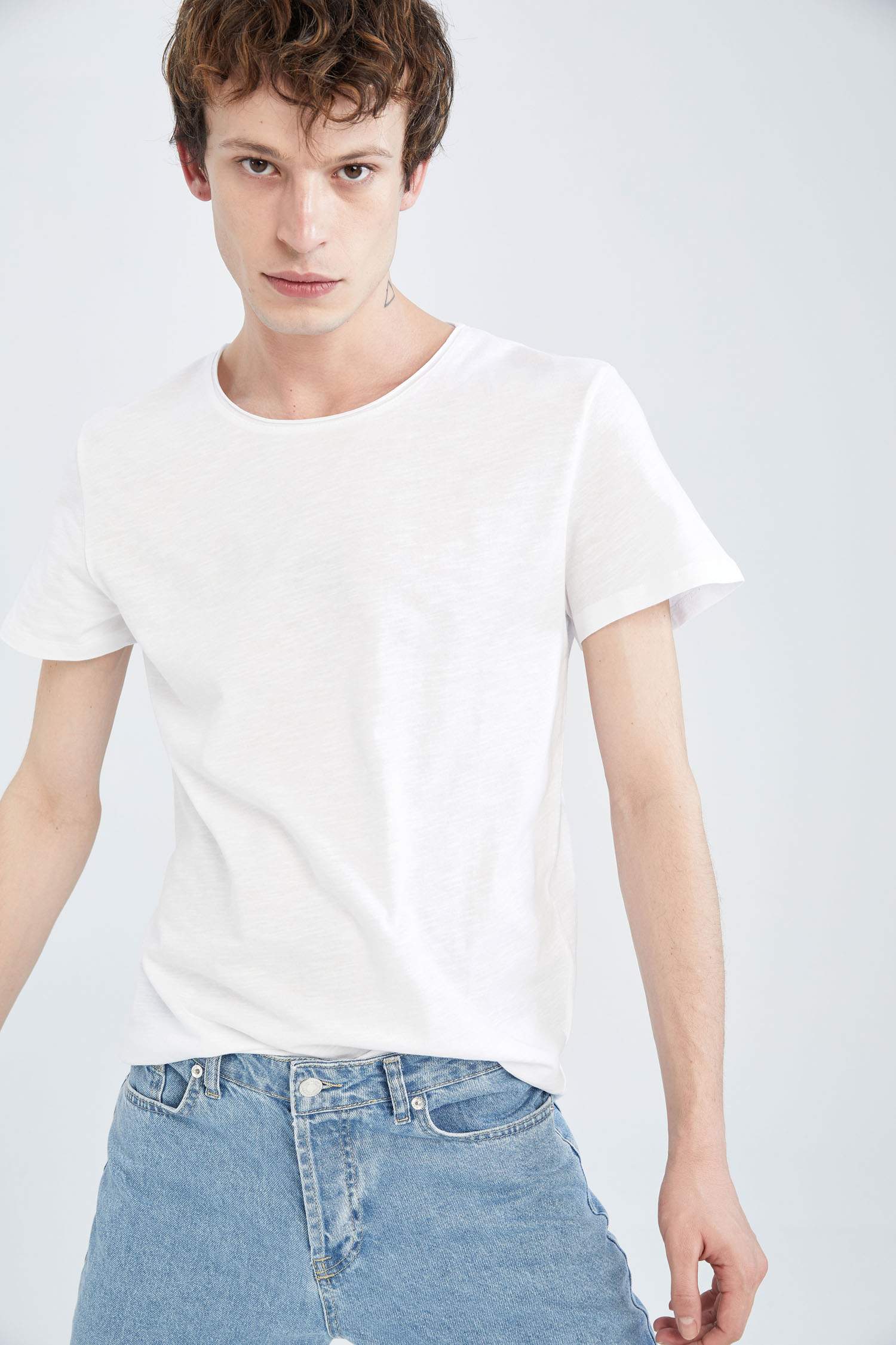 Slim Fit Tişört