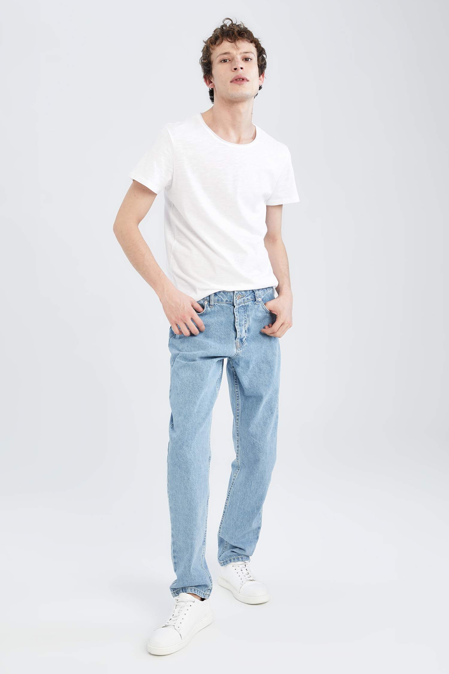 Slim Fit Tişört