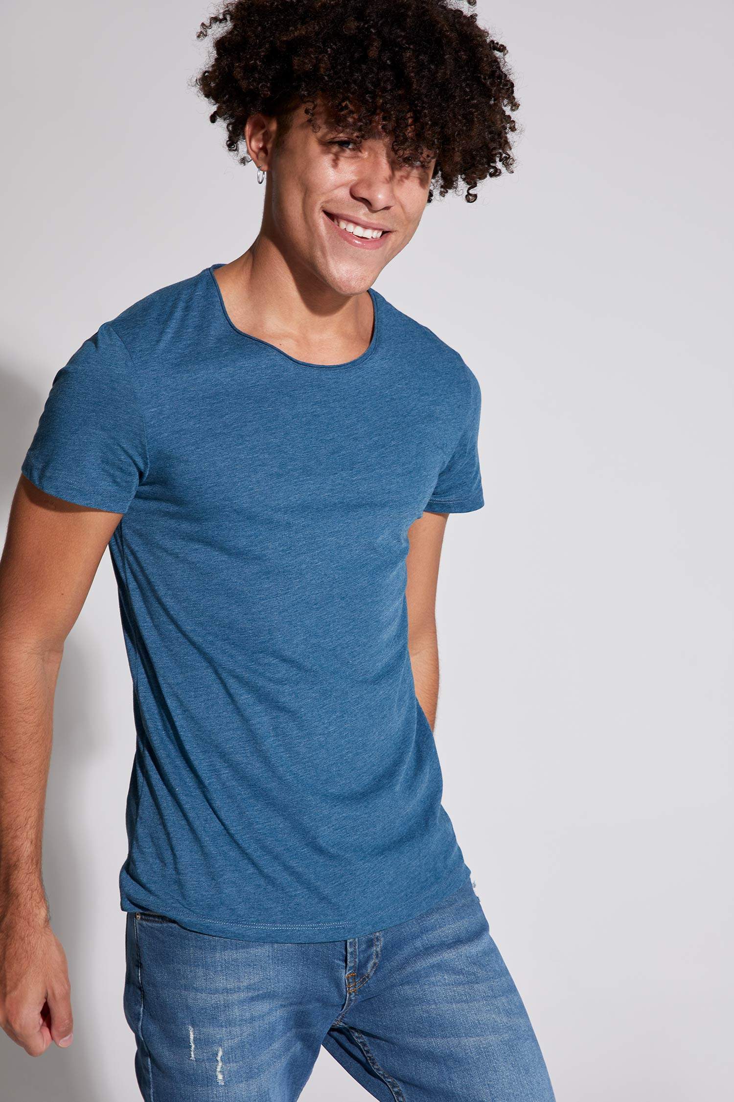 Slim Fit Bisiklet Yaka Basic Kısa Kollu Tişört