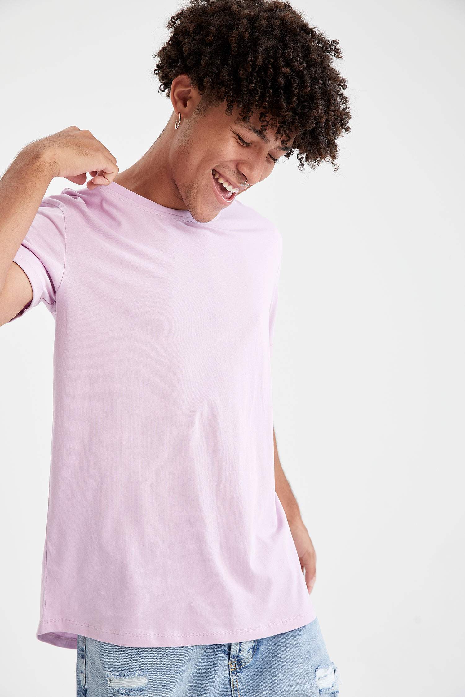 Long Fit Uzun Bisiklet Yaka Basic Tişört.