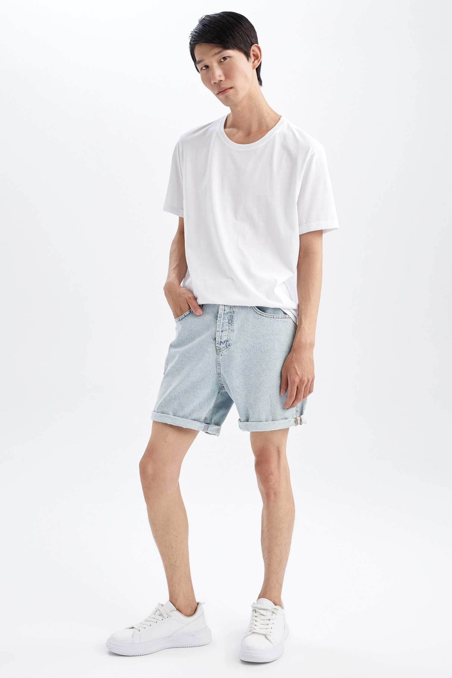 Long Fit Uzun Bisiklet Yaka Basic Tişört