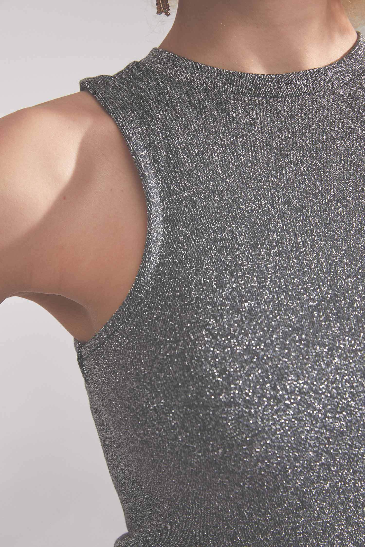 Slim Fit Dik Yaka Atlet