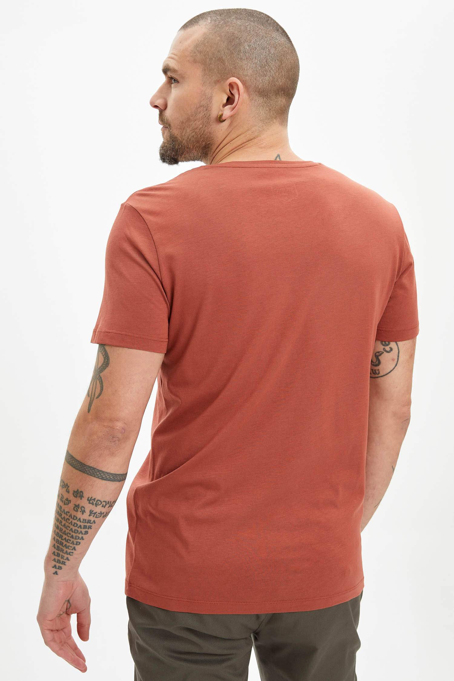 Slim Fit V Yaka Basic Premium Kalite Tişört
