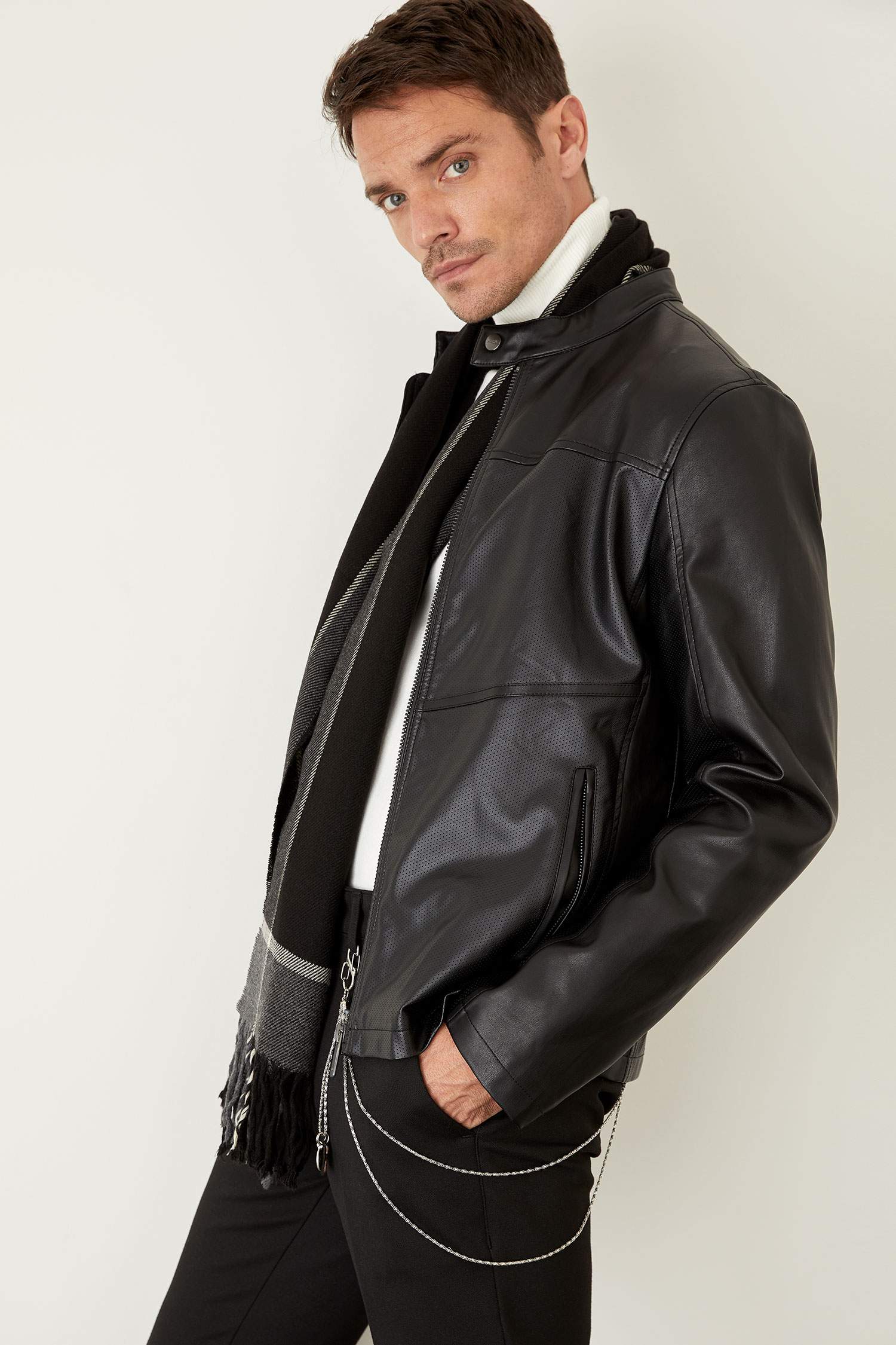 Slim Fit Dik Yaka Suni Deri Suni Deri Mont