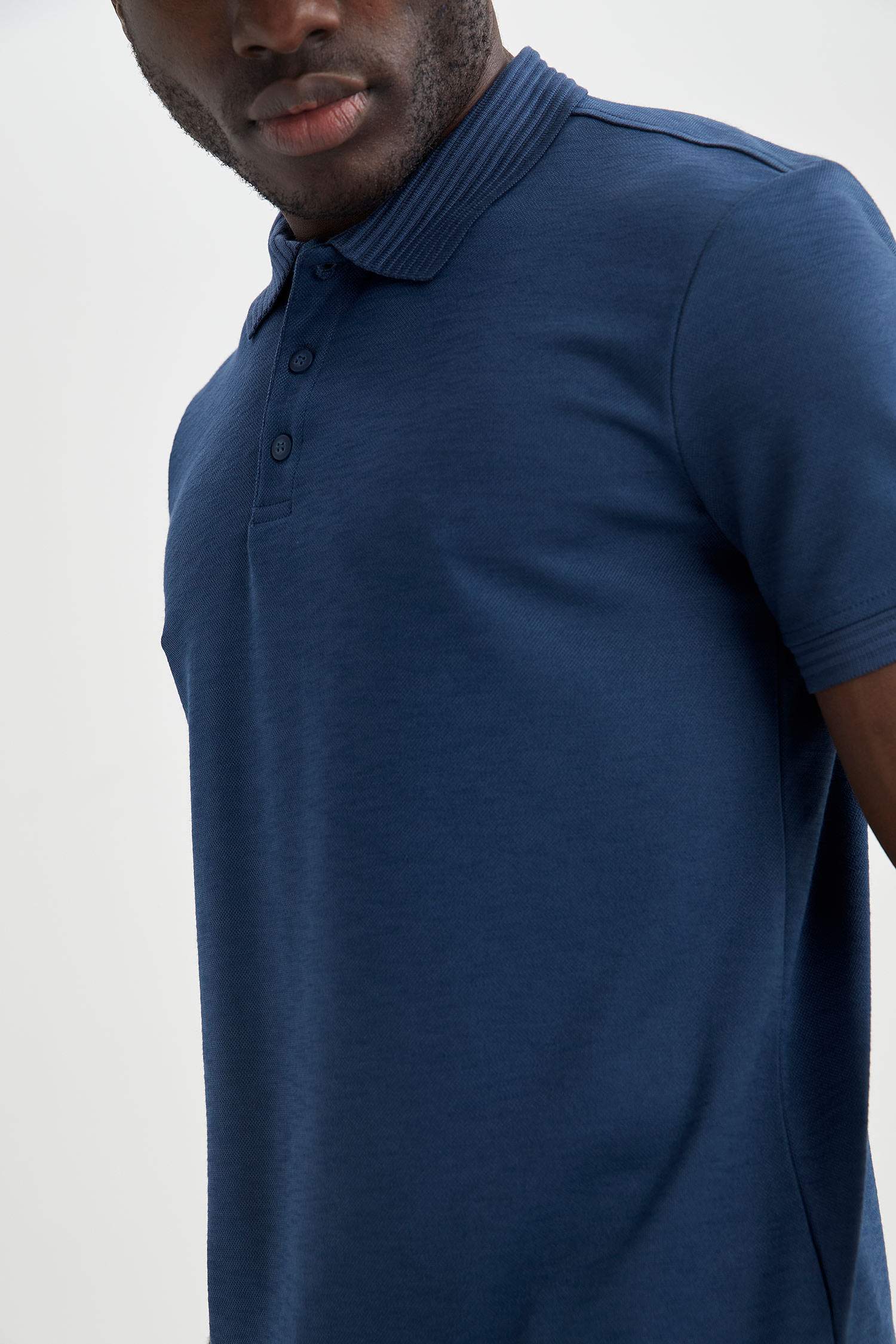 Slim Fit Polo Yaka Kısa Kollu Tişört