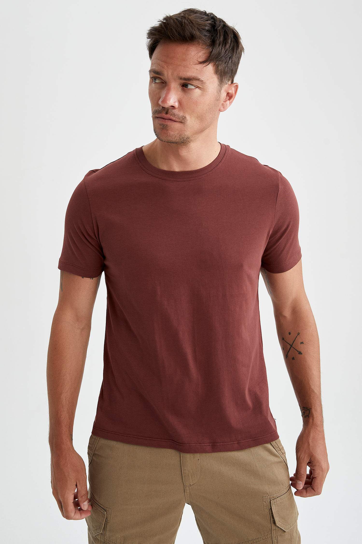 Regular Fit Bisiklet Yaka Basic Kısa Kollu Pamuklu Penye Tişört