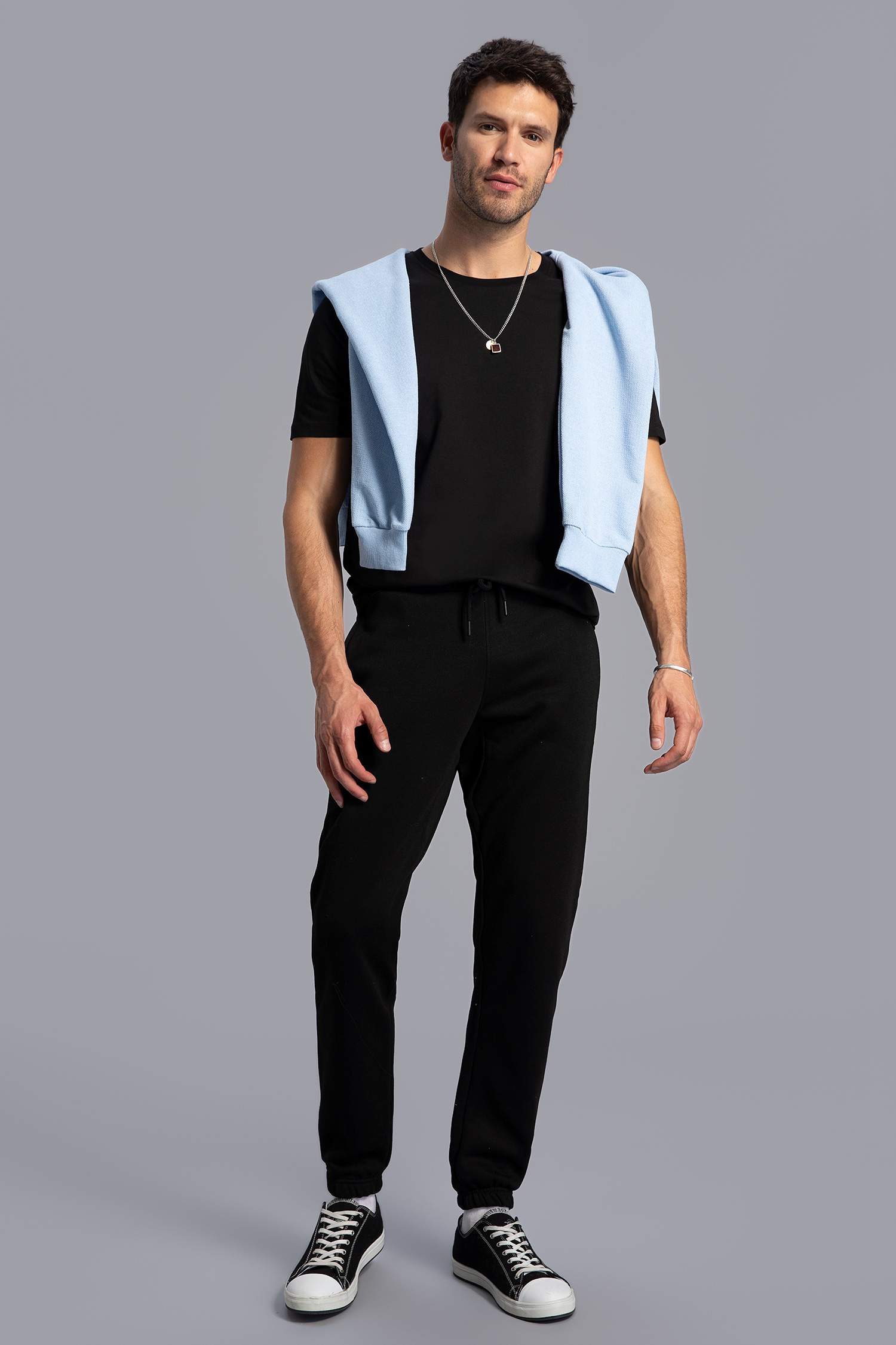 Regular Fit Basic Bisiklet Yaka Basic Tişört