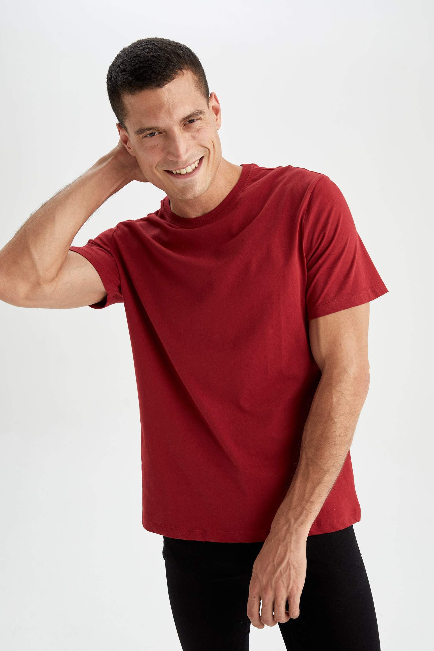 Regular Fit Basic Bisiklet Yaka Basic Tişört