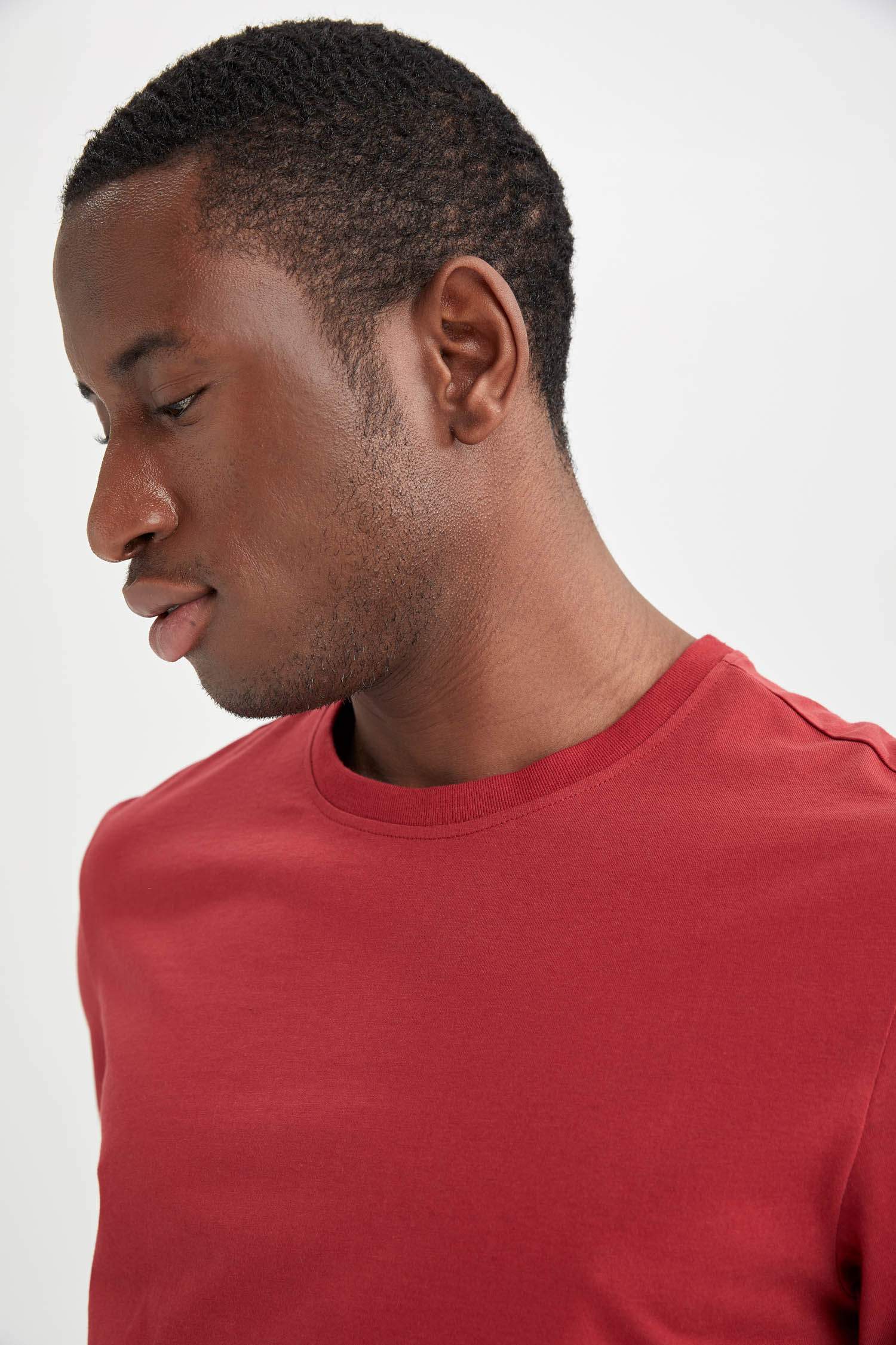 Regular Fit Basic Bisiklet Yaka Basic Tişört