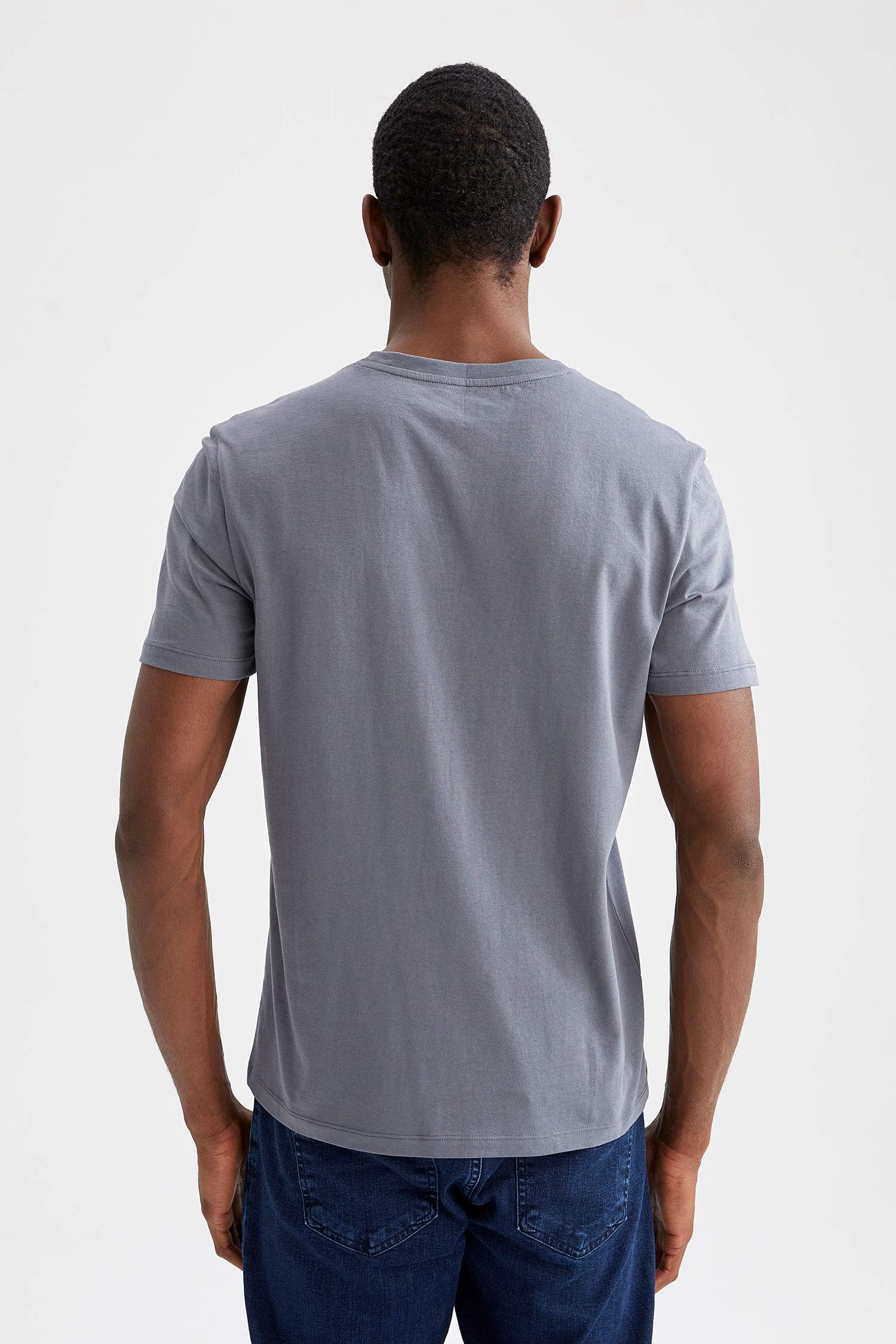 Regular Fit Basic Bisiklet Yaka Basic Tişört