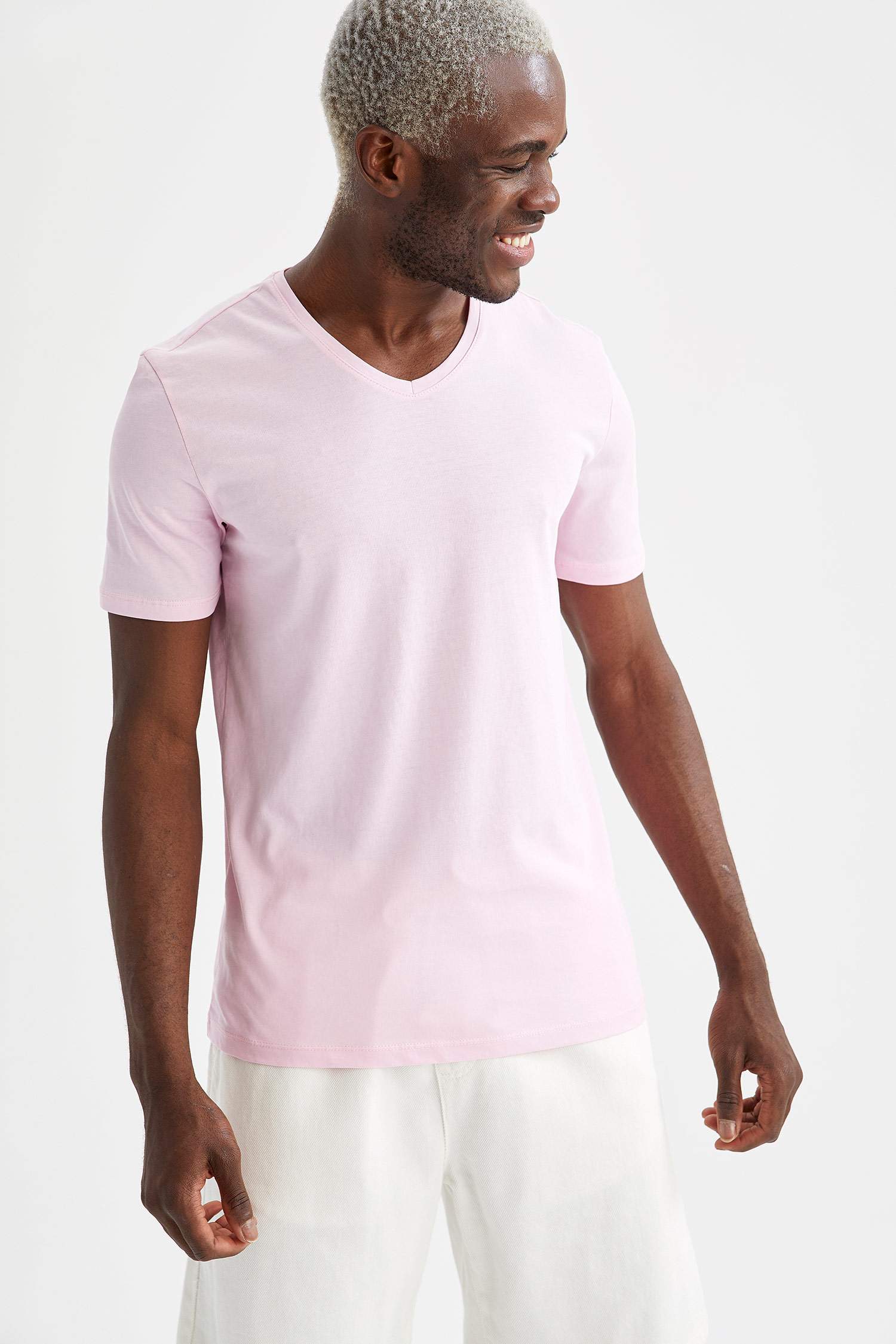 Slim Fit V Yaka Basic Tişört