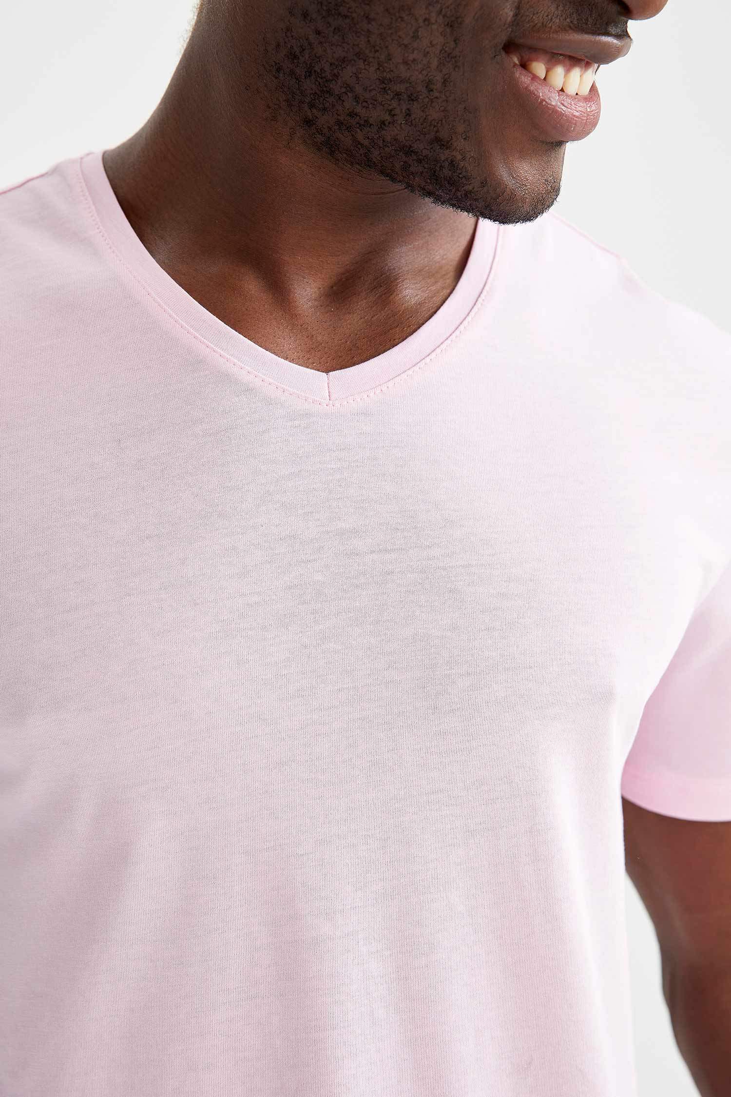 Slim Fit V Yaka Basic Tişört
