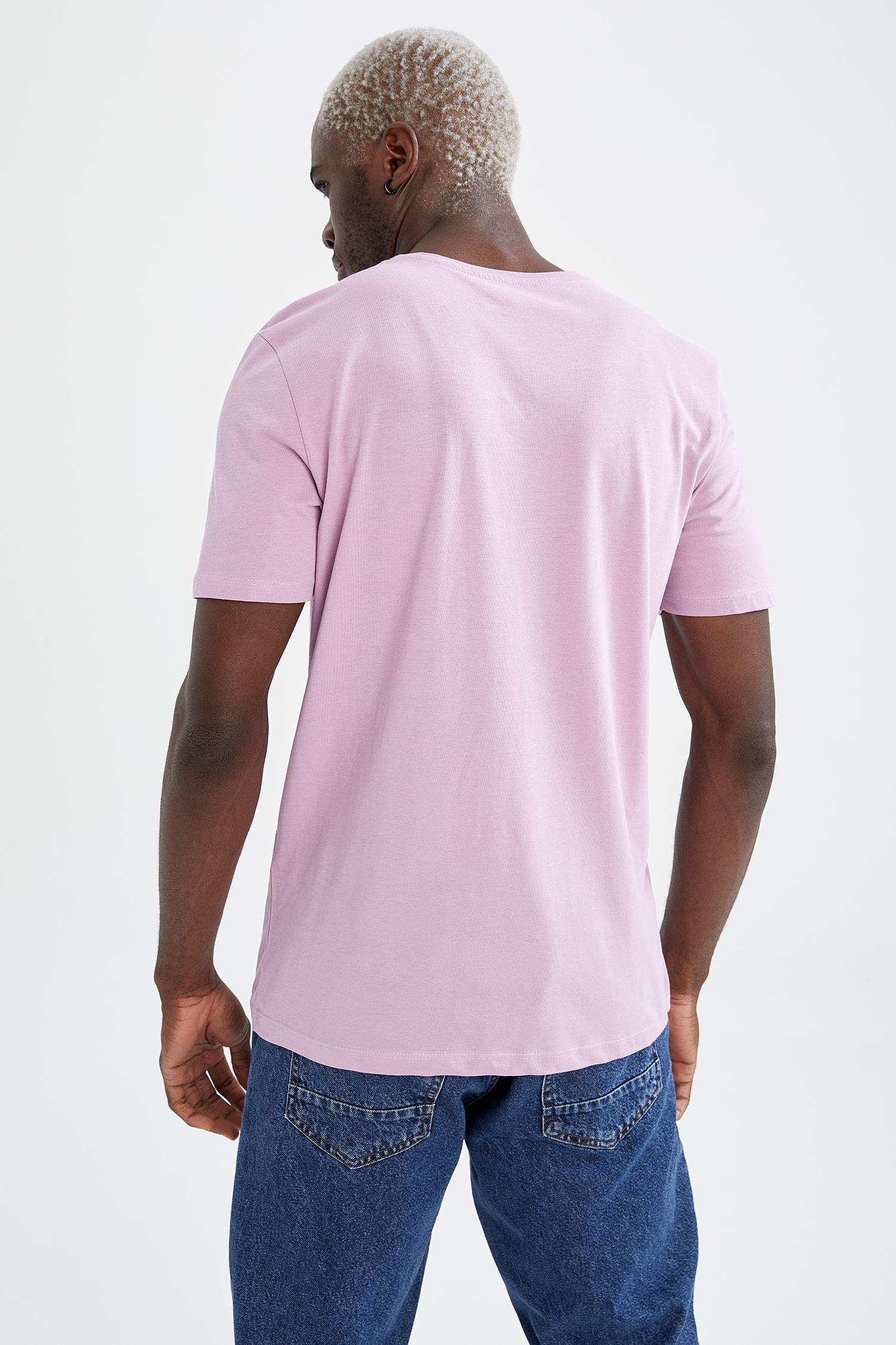 Slim Fit V Yaka Basic Tişört