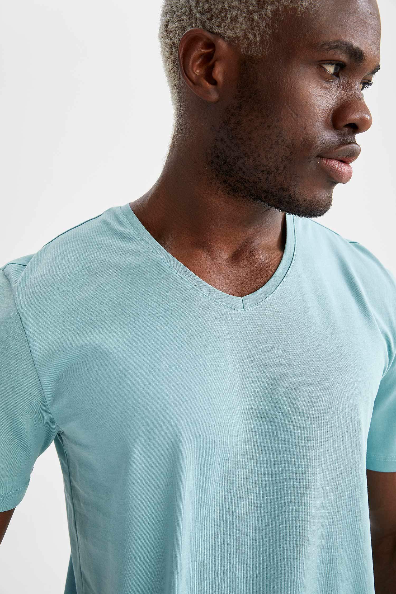 Slim Fit V Yaka Basic Tişört