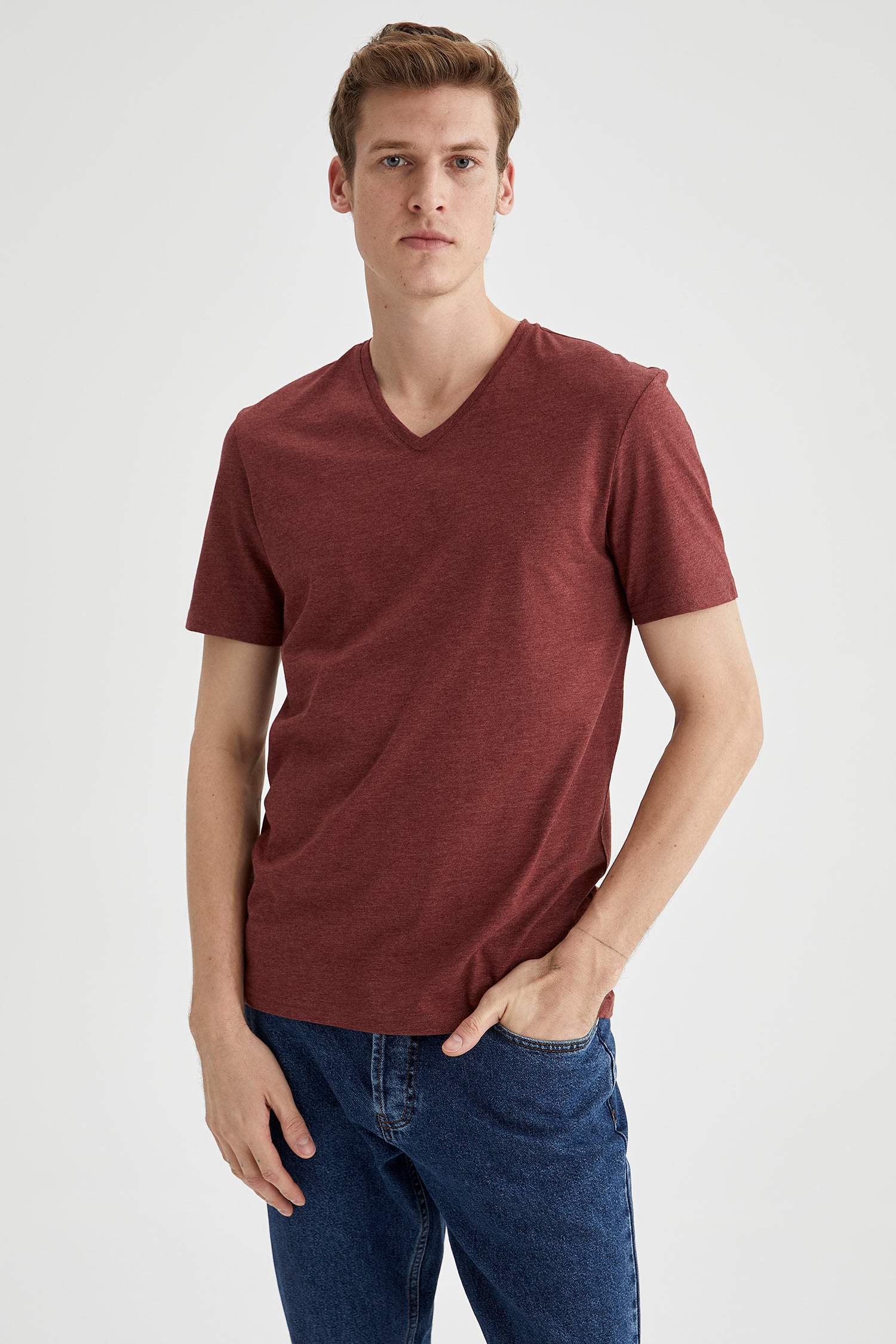 Slim Fit V Yaka Basic Pamuklu Penye Tişört