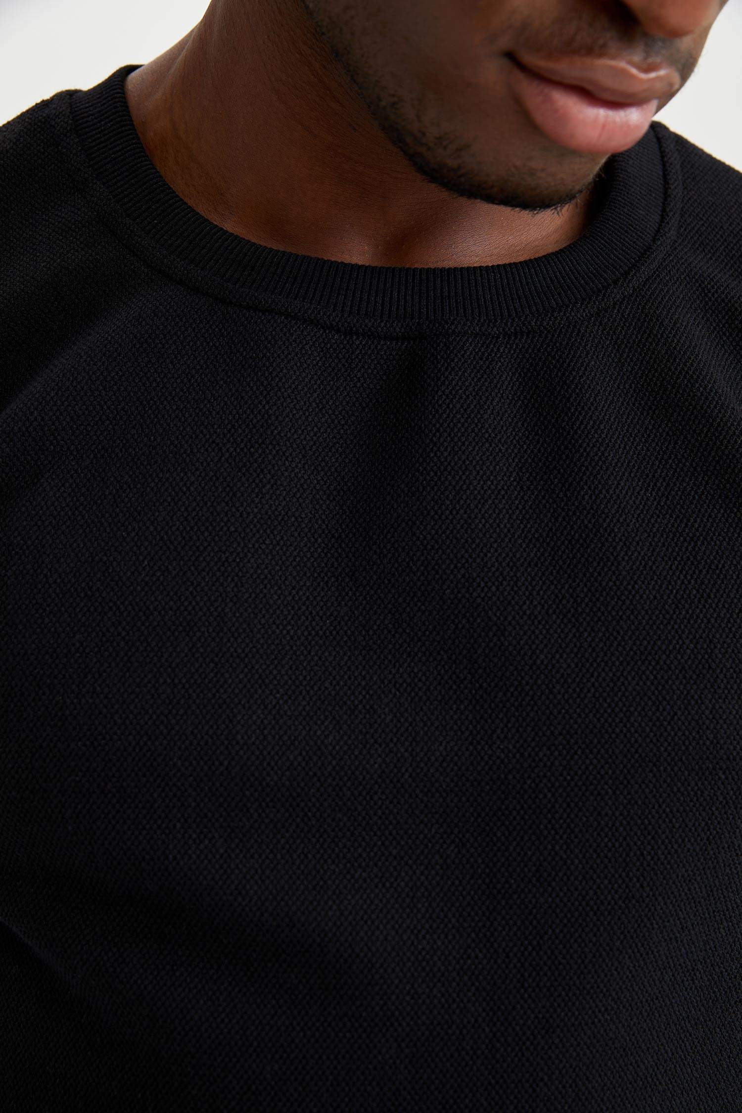 Regular Fit Bisiklet Yaka Basic Sweatshirt