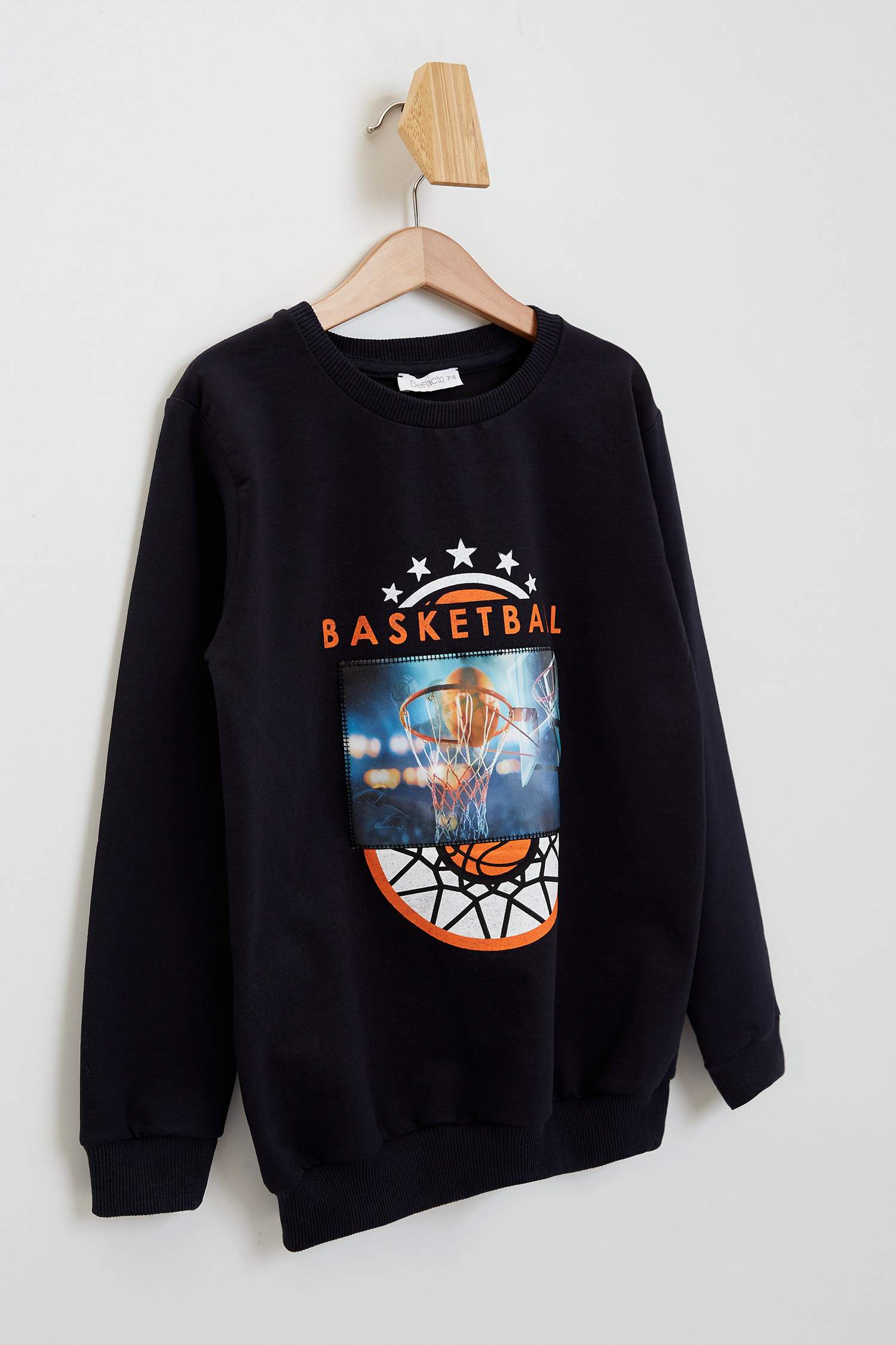 Defacto Hologram Baskılı Sweatshirt. 5 Defacto Hologram Baskılı Sweatshirt. 5