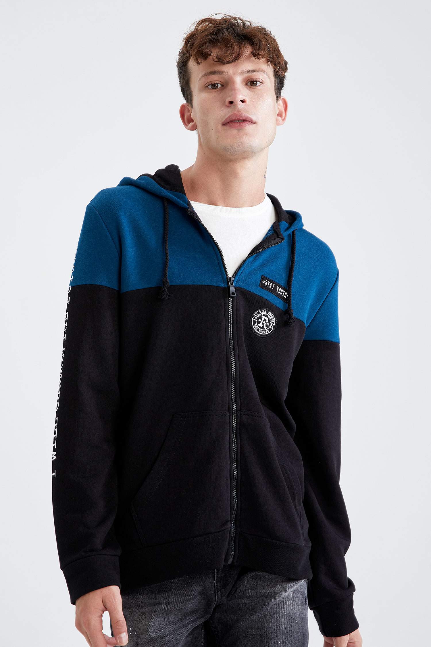 Blok Desenli Slim Fit Kapüşonlu Sweatshirt
