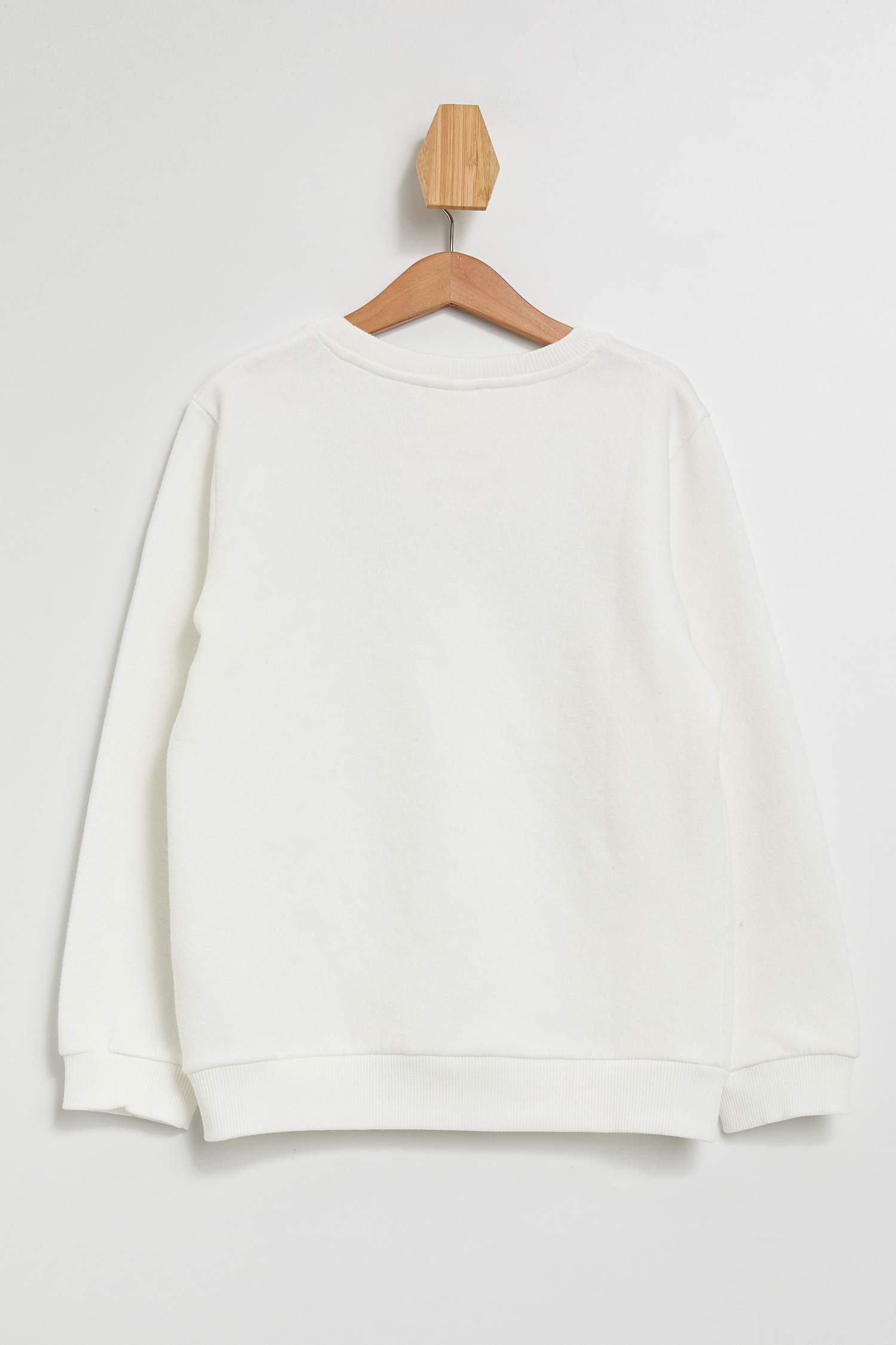 Defacto Atatürk Baskılı Sweatshirt. 6 Defacto Atatürk Baskılı Sweatshirt. 6