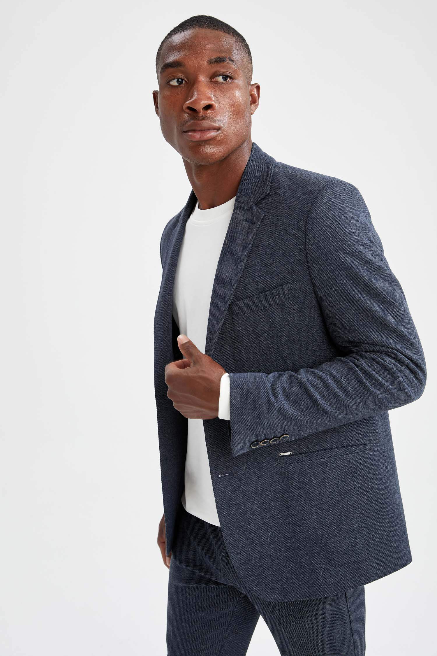 Slim Fit Dokulu Blazer Ceket