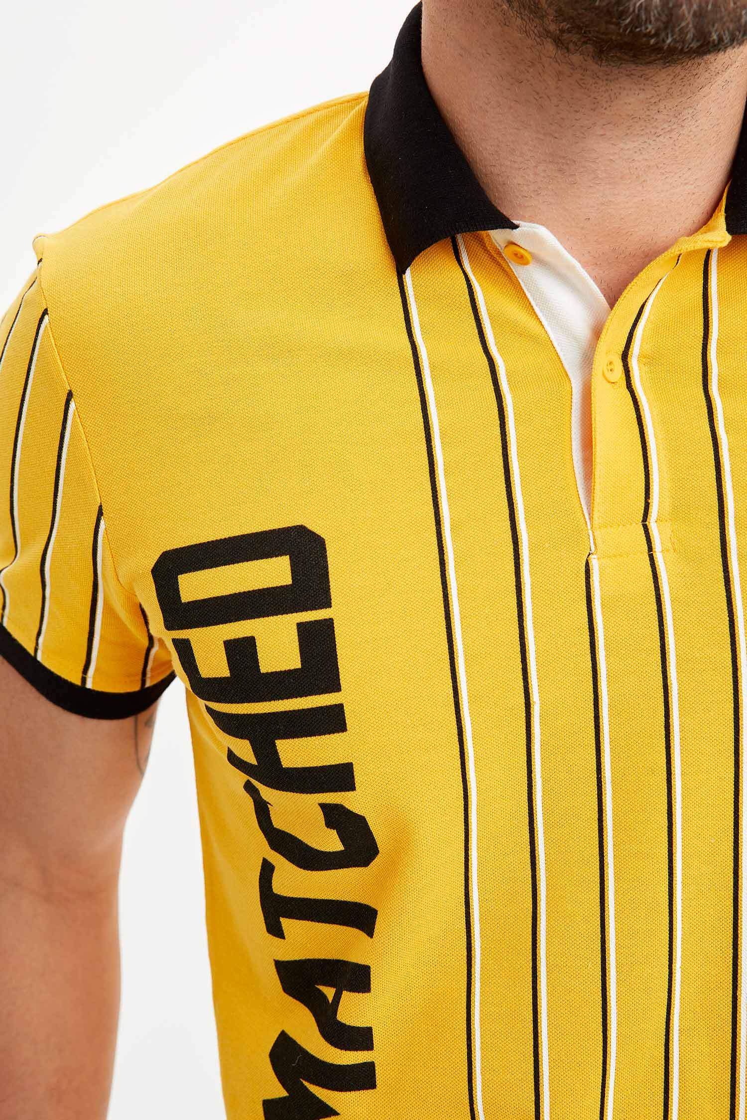 Slim Fit Polo Yaka Slogan Desenli Kısa Kollu Polo Tişört